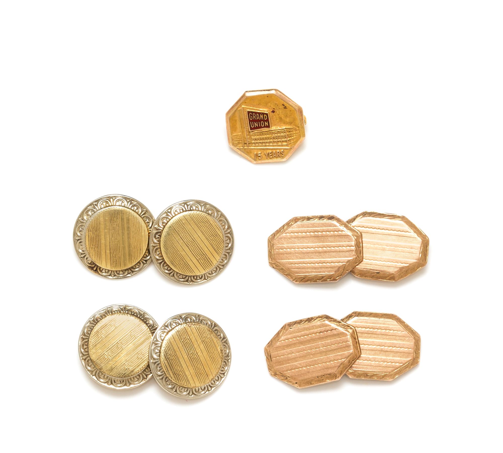 COLLECTION OF GOLD MEN'S ACCESSORIES