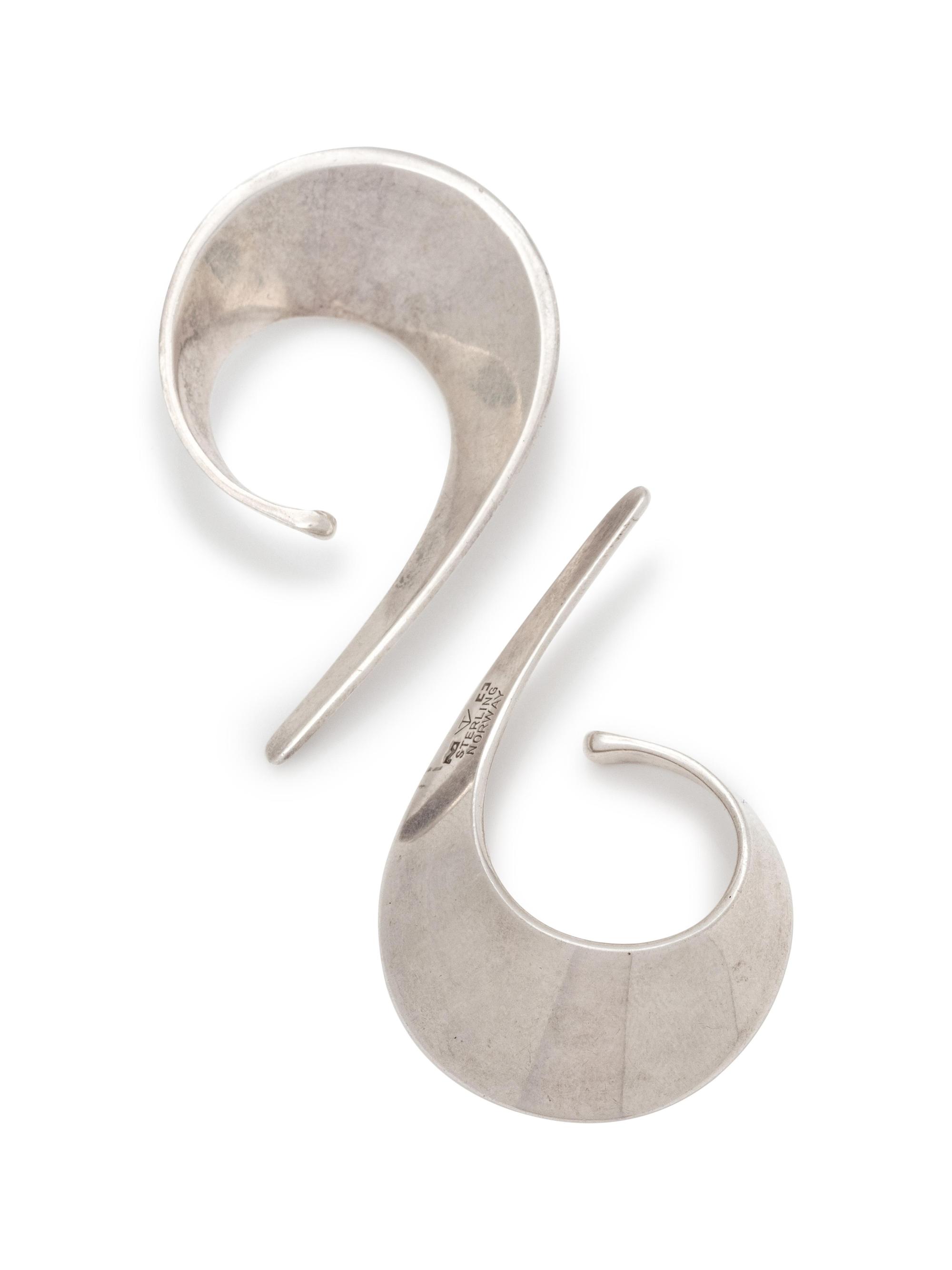 A Pair of Modernist Sterling Silver 'Sling' Earclips, Tone Vigeland for Norway Designs,