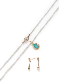 COLLECTION OF YELLOW GOLD AND OPAL JEWELRY