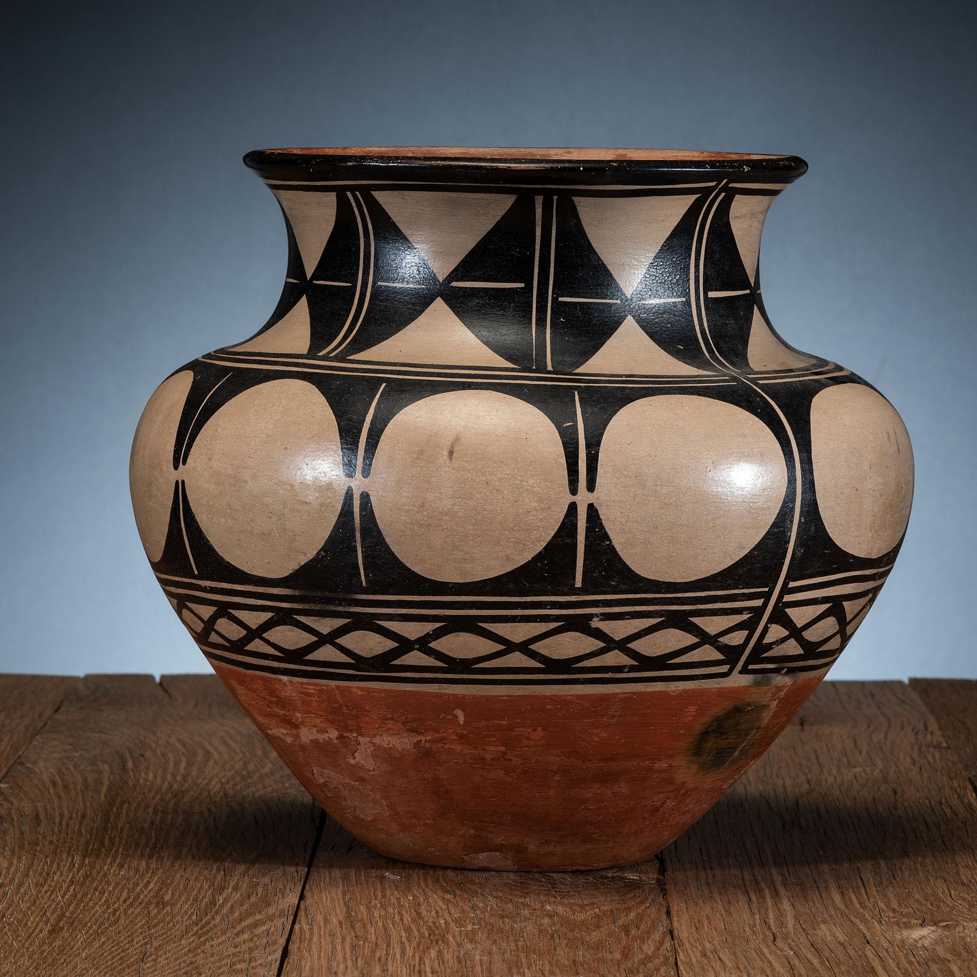 Kewa Pottery Jar
