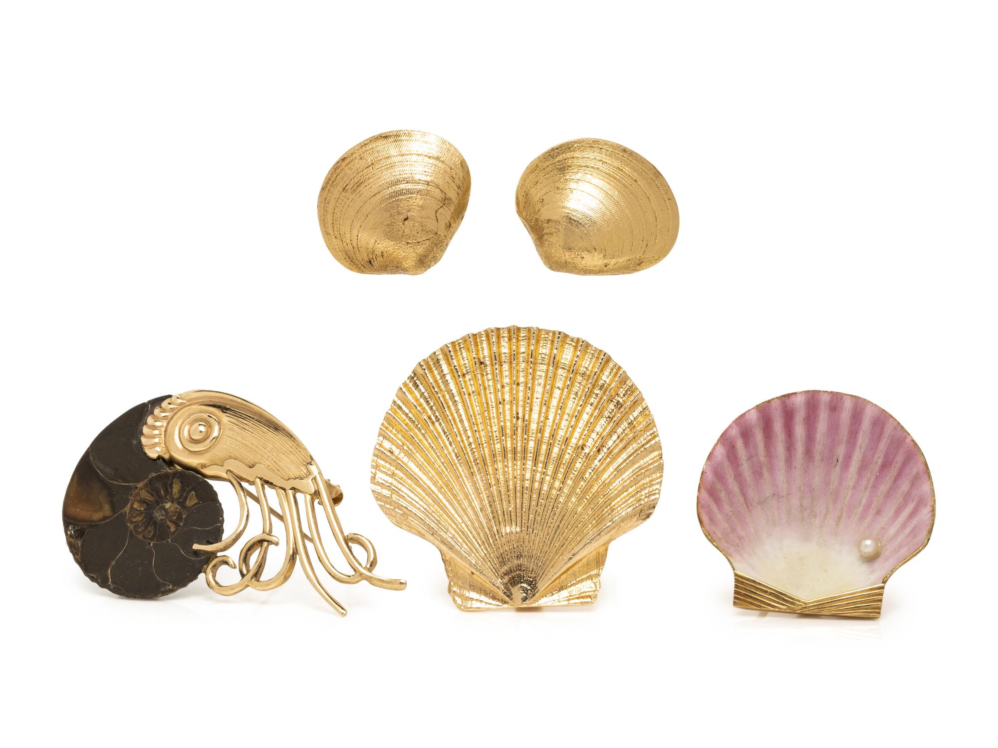 COLLECTION OF YELLOW GOLD AQUATIC JEWELRY