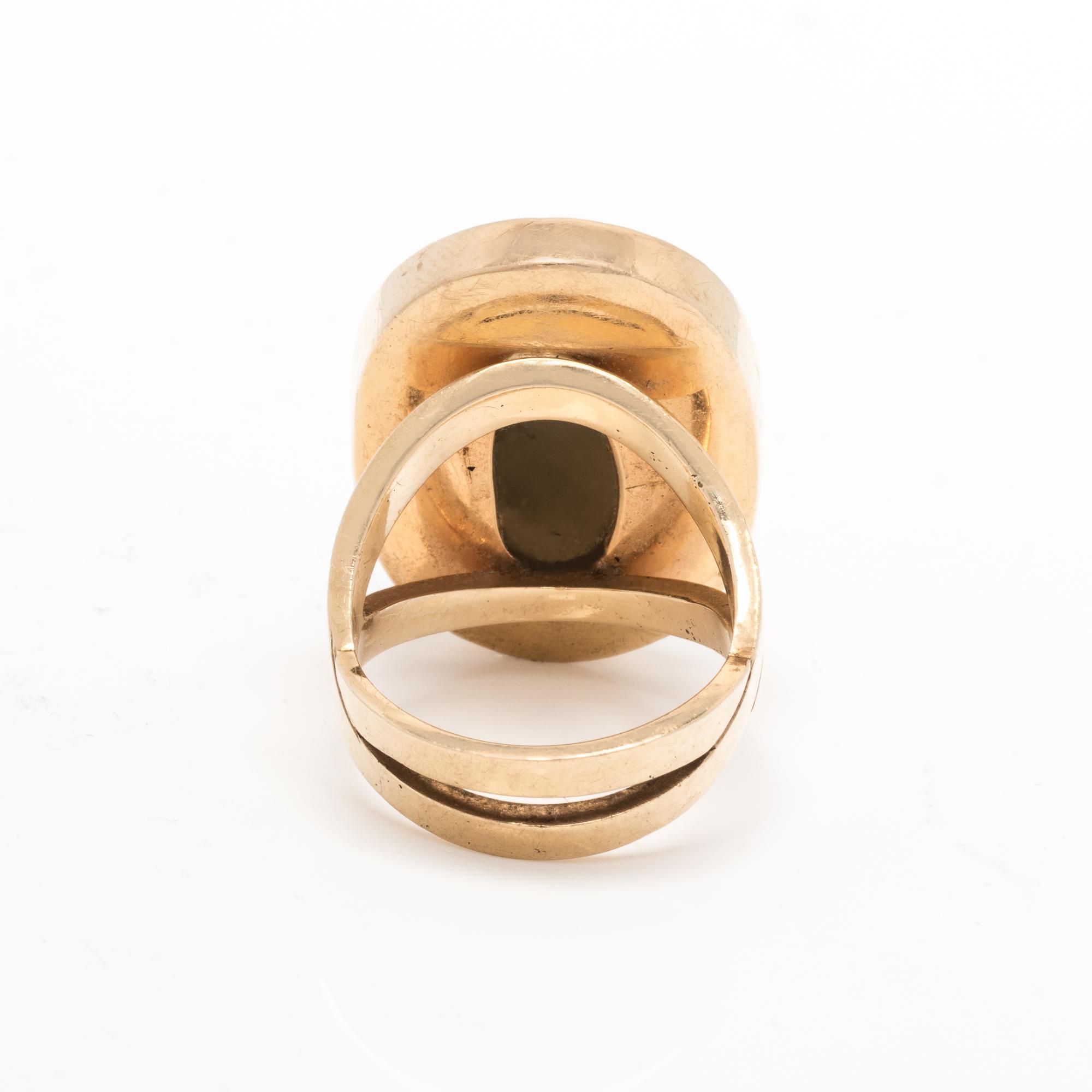 17TH CENTURY CAMEO RING