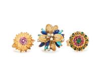 COLLECTION OF YELLOW GOLD AND GEMSTONE RINGS