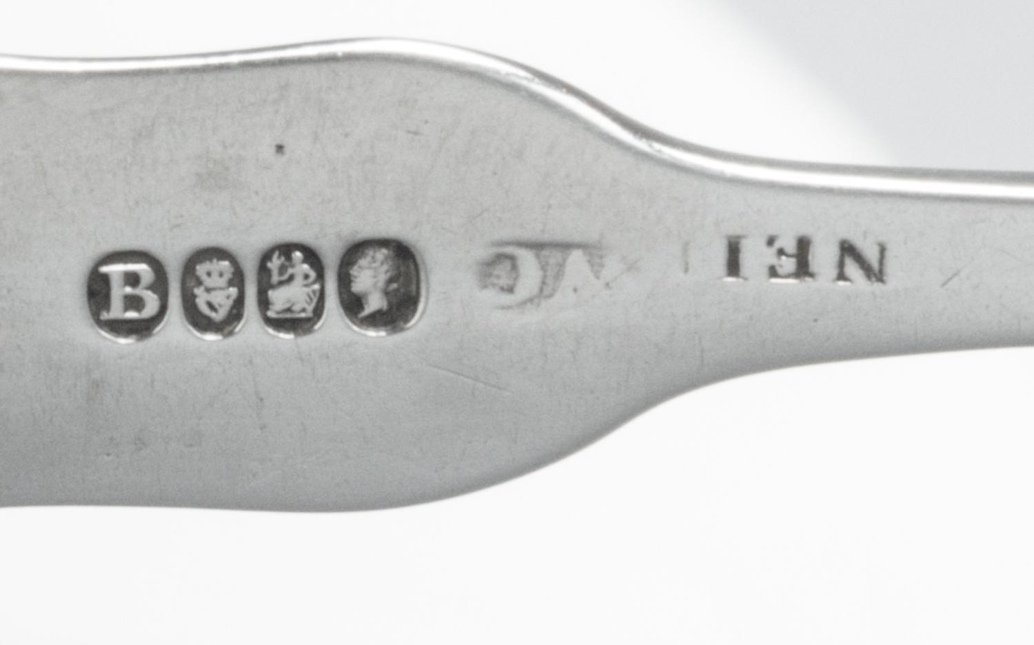 A Set of Six Irish George IV Silver Teaspoons, William Cummins, Dublin, 1822, each having a rat tail bowl and a fiddle form handle.