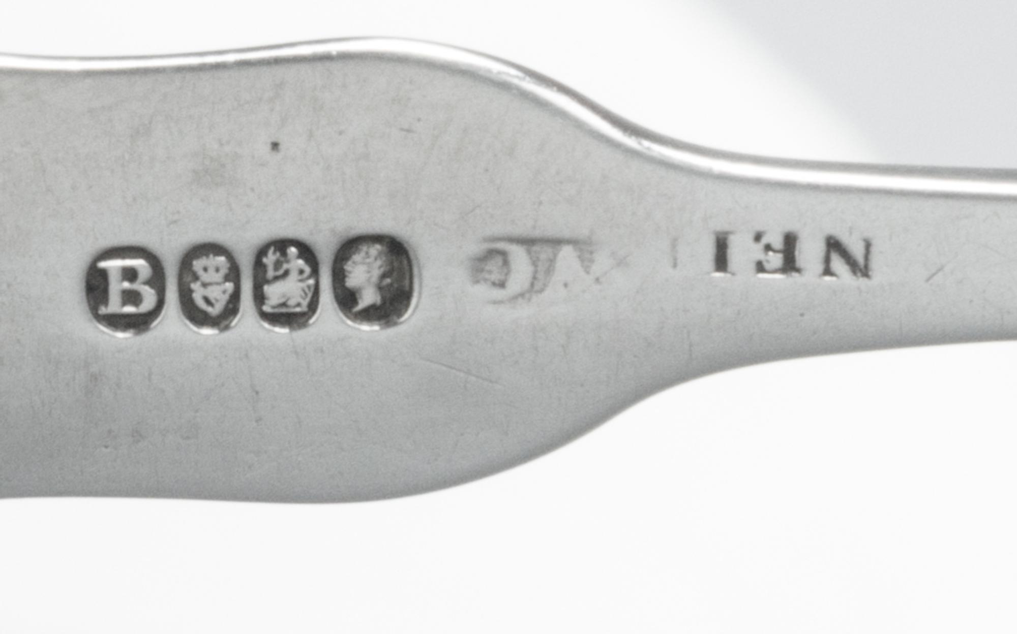 A Set of Six Irish George IV Silver Teaspoons, William Cummins, Dublin, 1822, each having a rat tail bowl and a fiddle form handle.