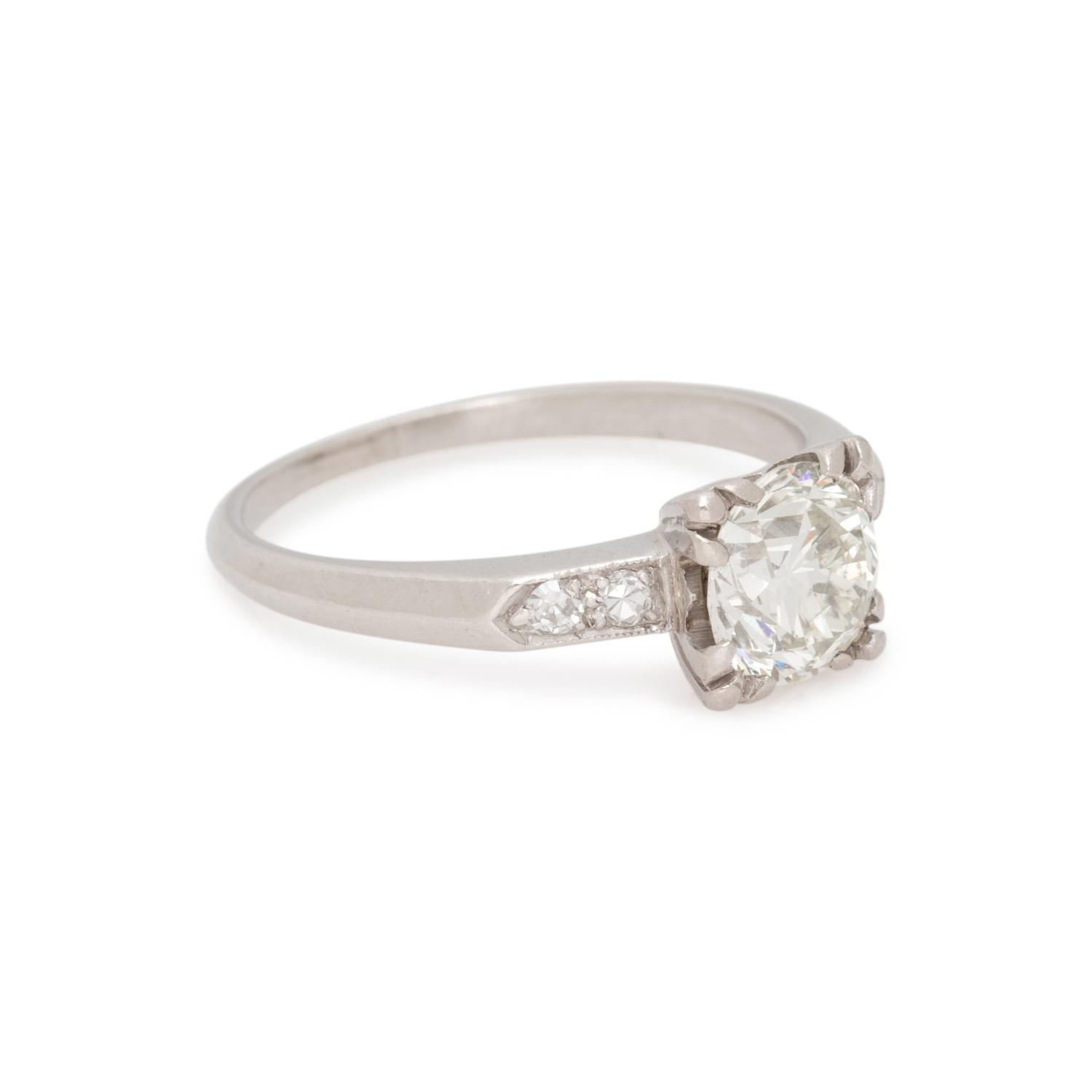 DIAMOND RING