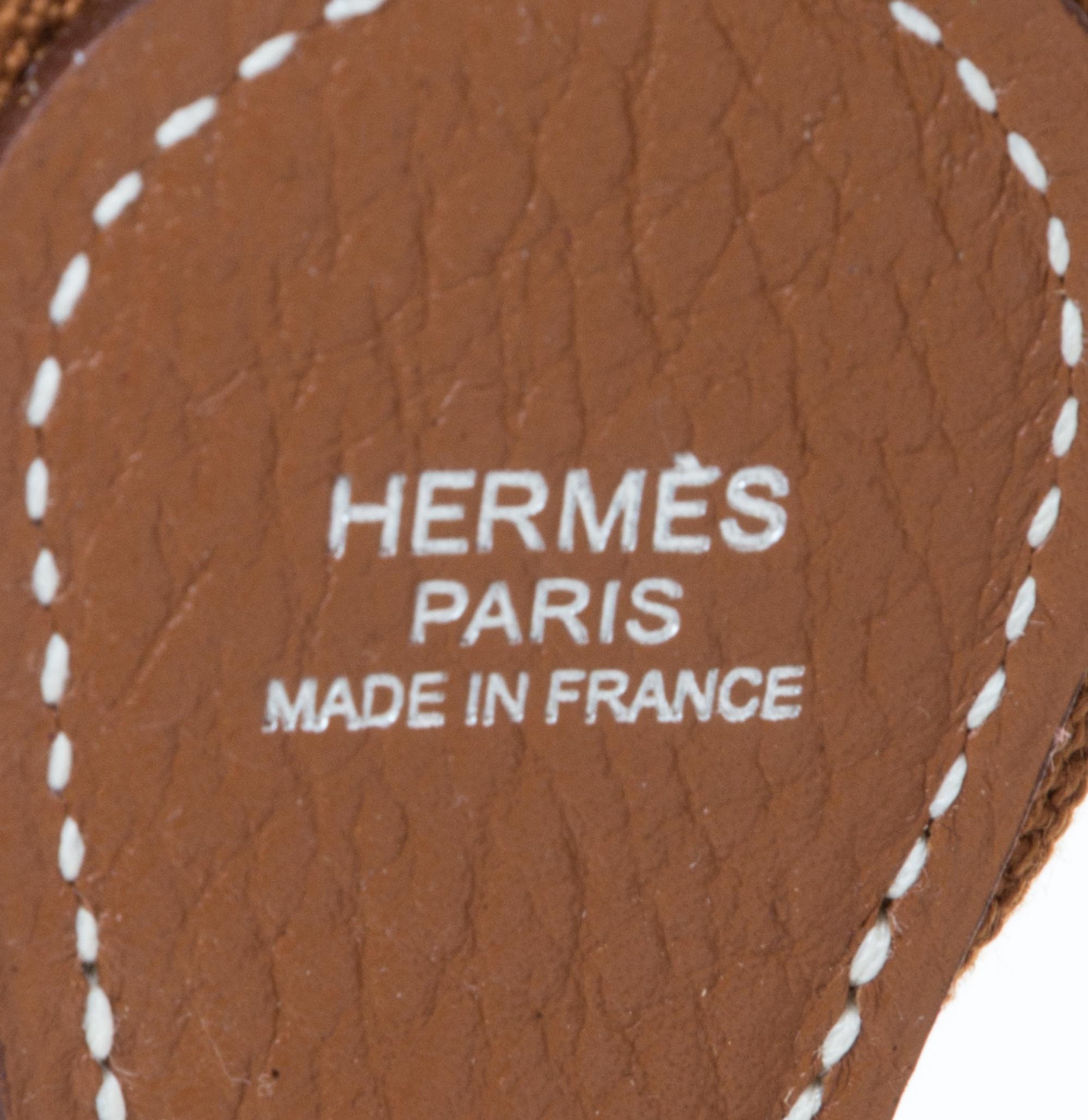 An Hermes Gold Evelyne III PM Handbag, 11.25" x 12" x 2.5".