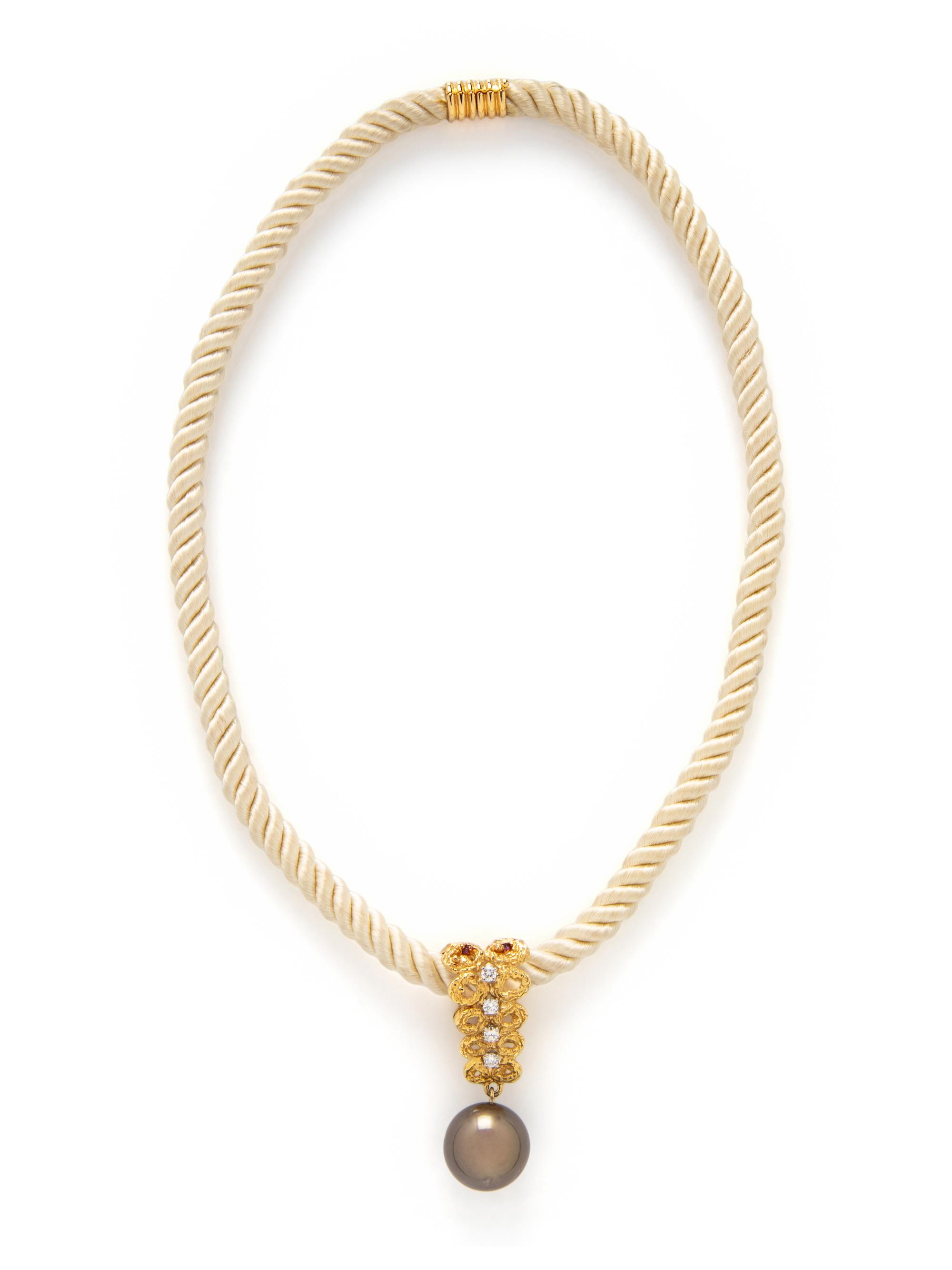 YELLOW GOLD, CULTURED BLACK PEARL, AND DIAMOND NECKLACE