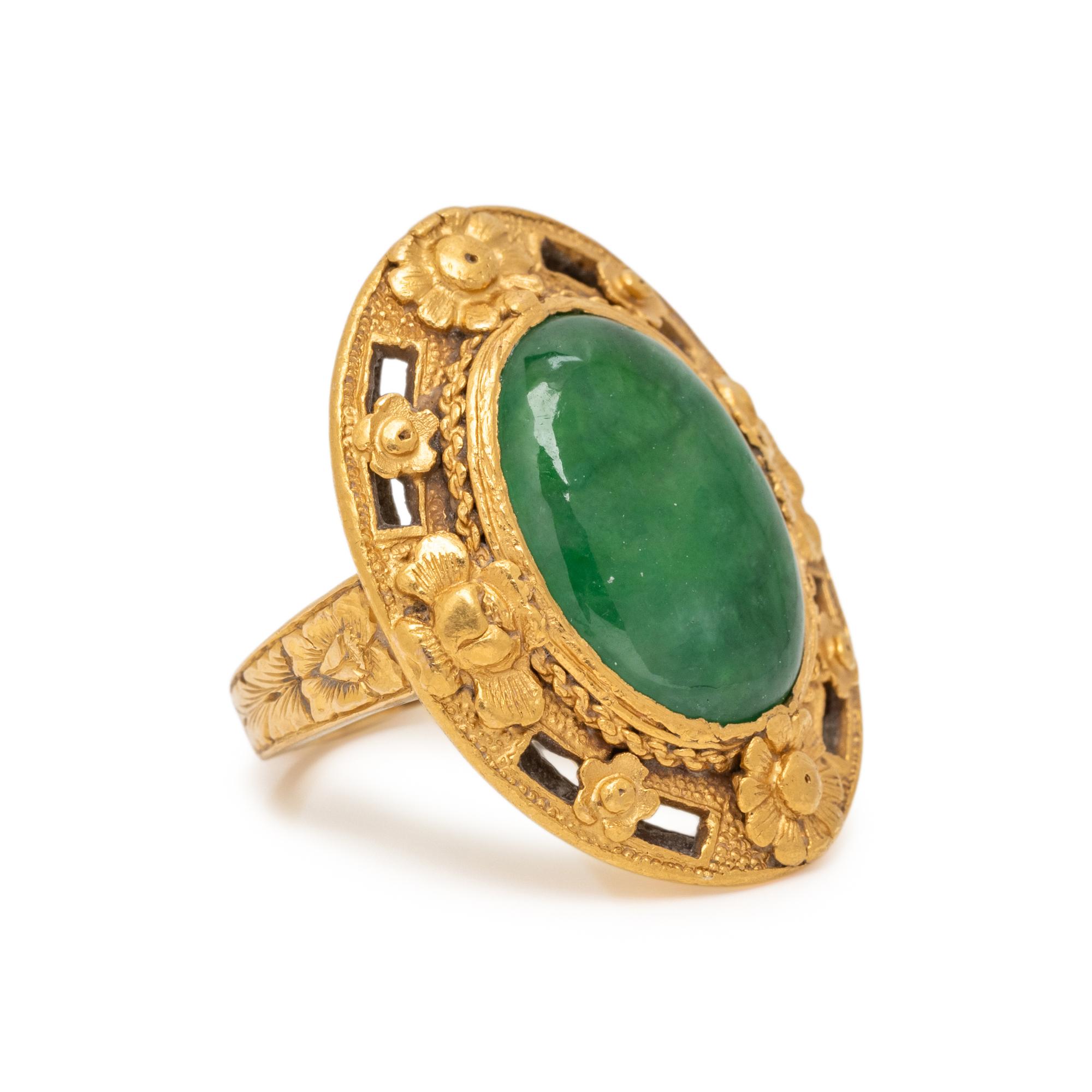 YELLOW GOLD AND JADE RING