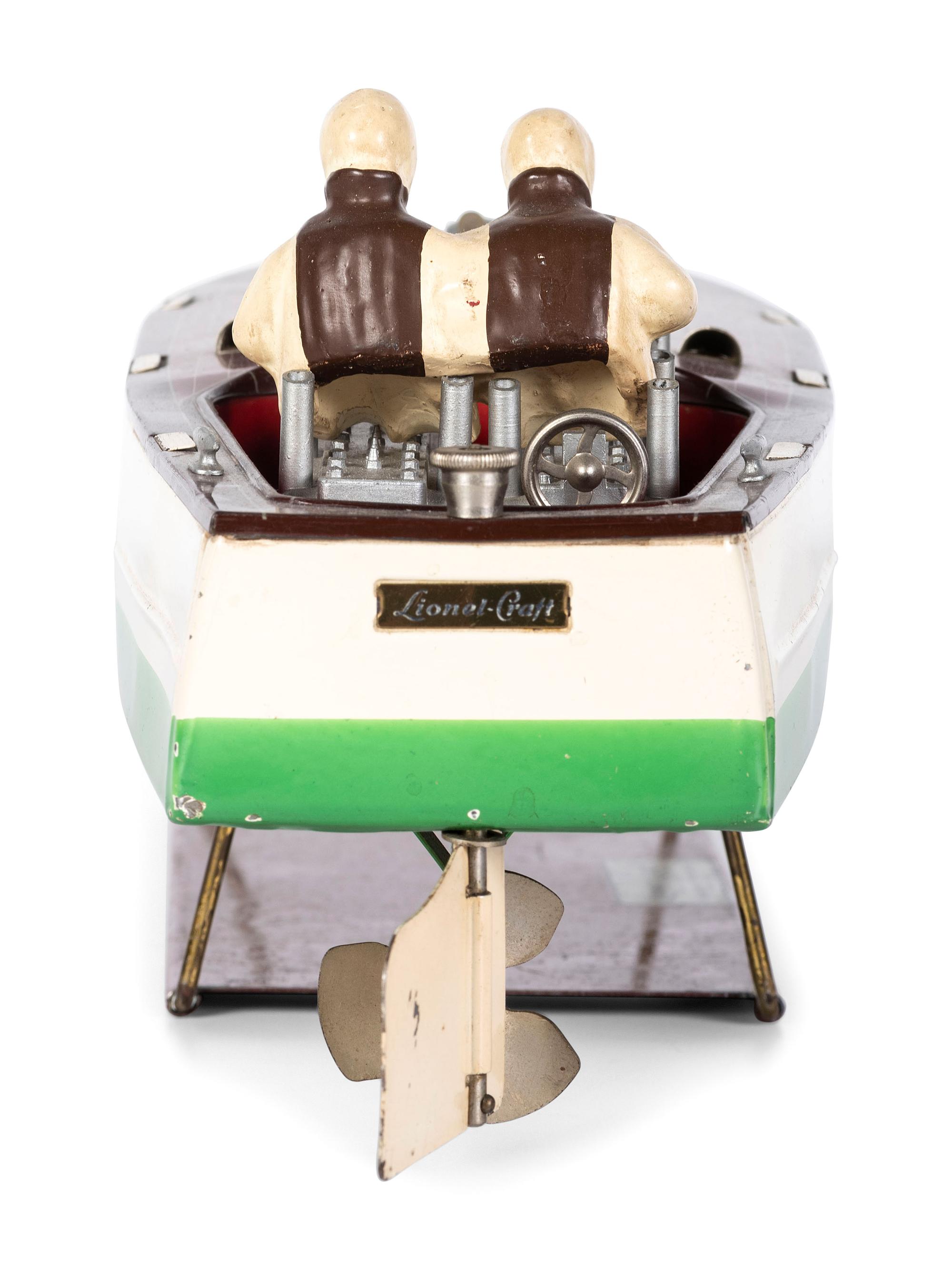 A Lionel Tin Wind Up Speed Boat