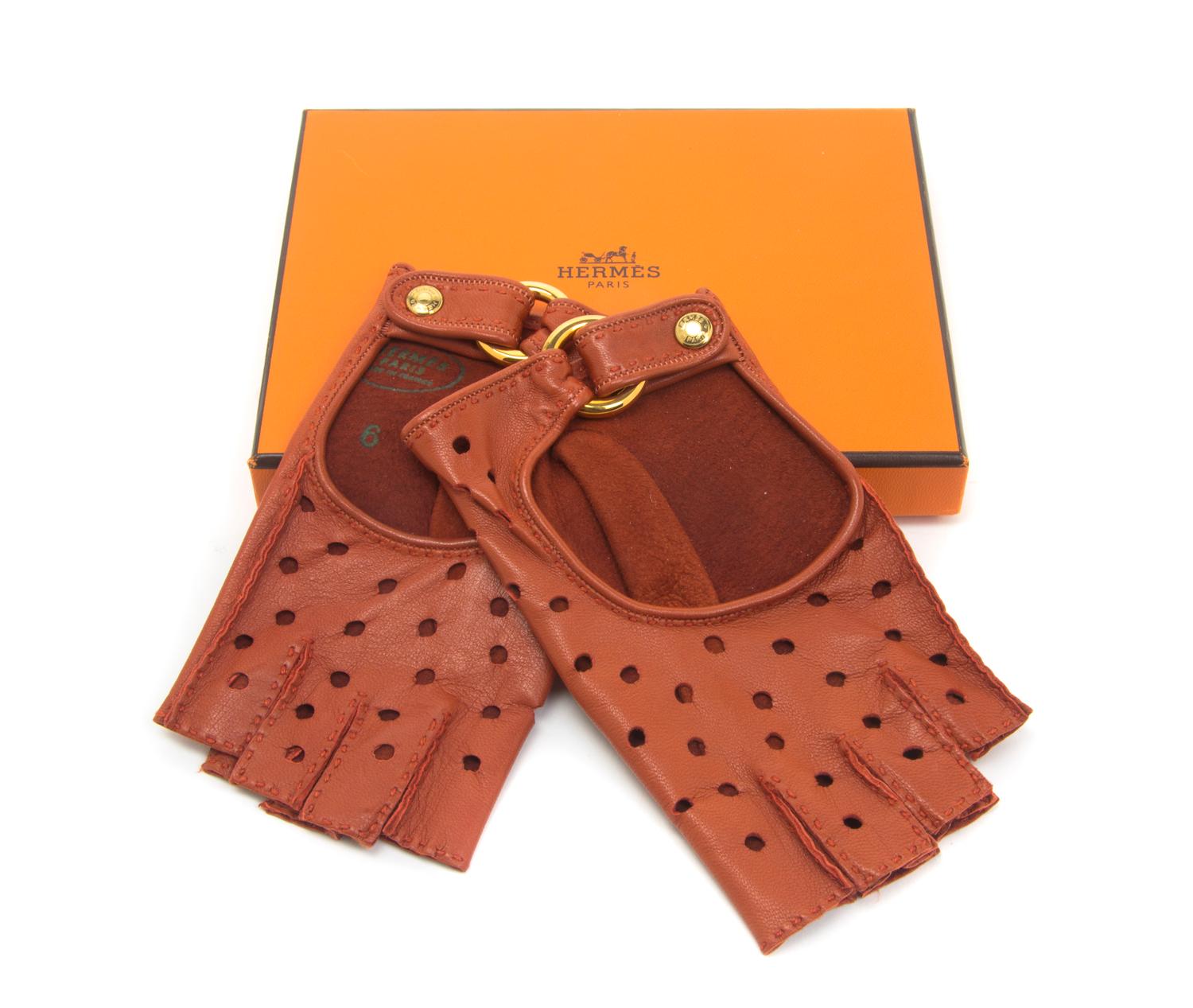 A Pair of Hermes Sienna Perforated Leather Conduit 2 Driving Gloves, Size 6.