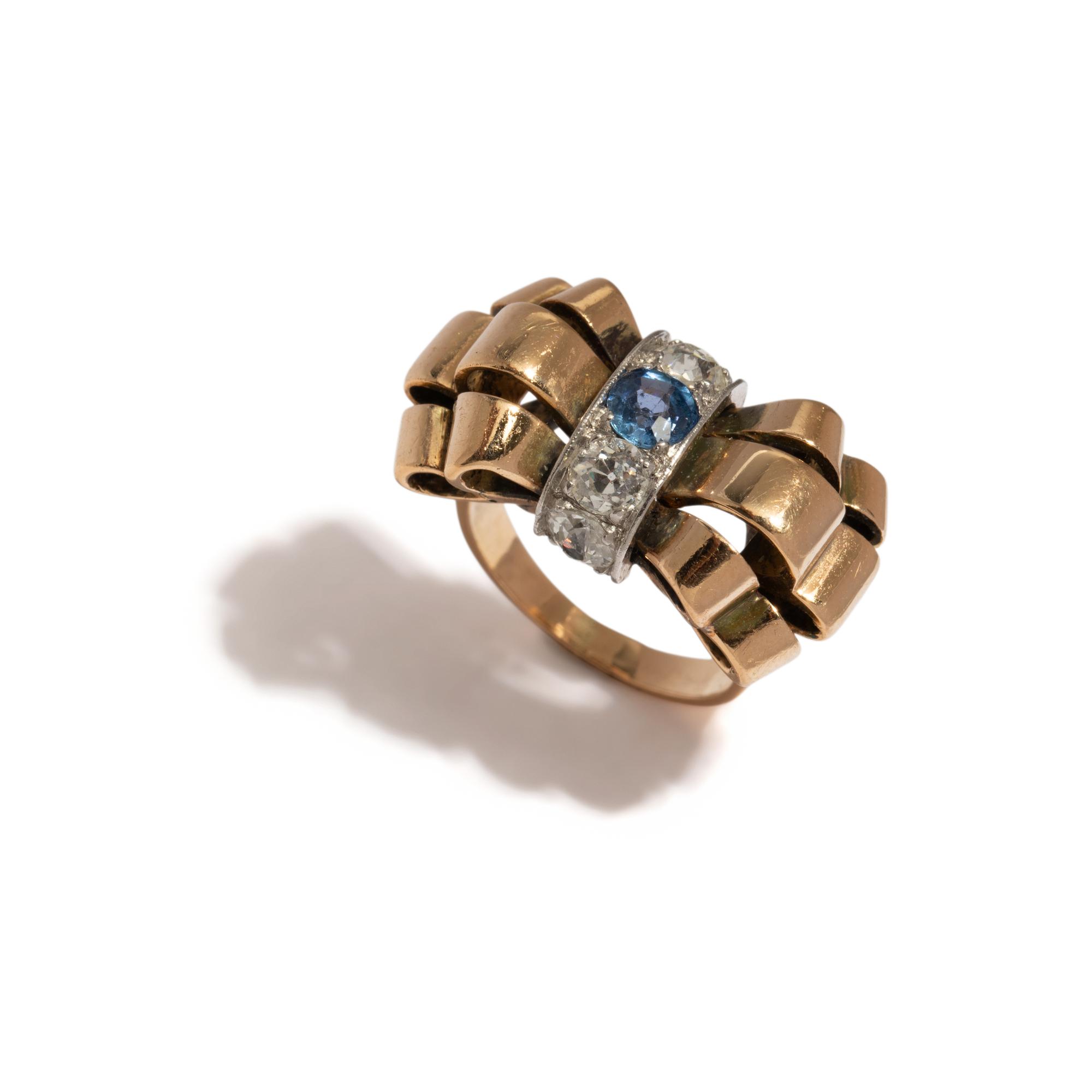 RETRO, SAPPHIRE AND DIAMOND RING