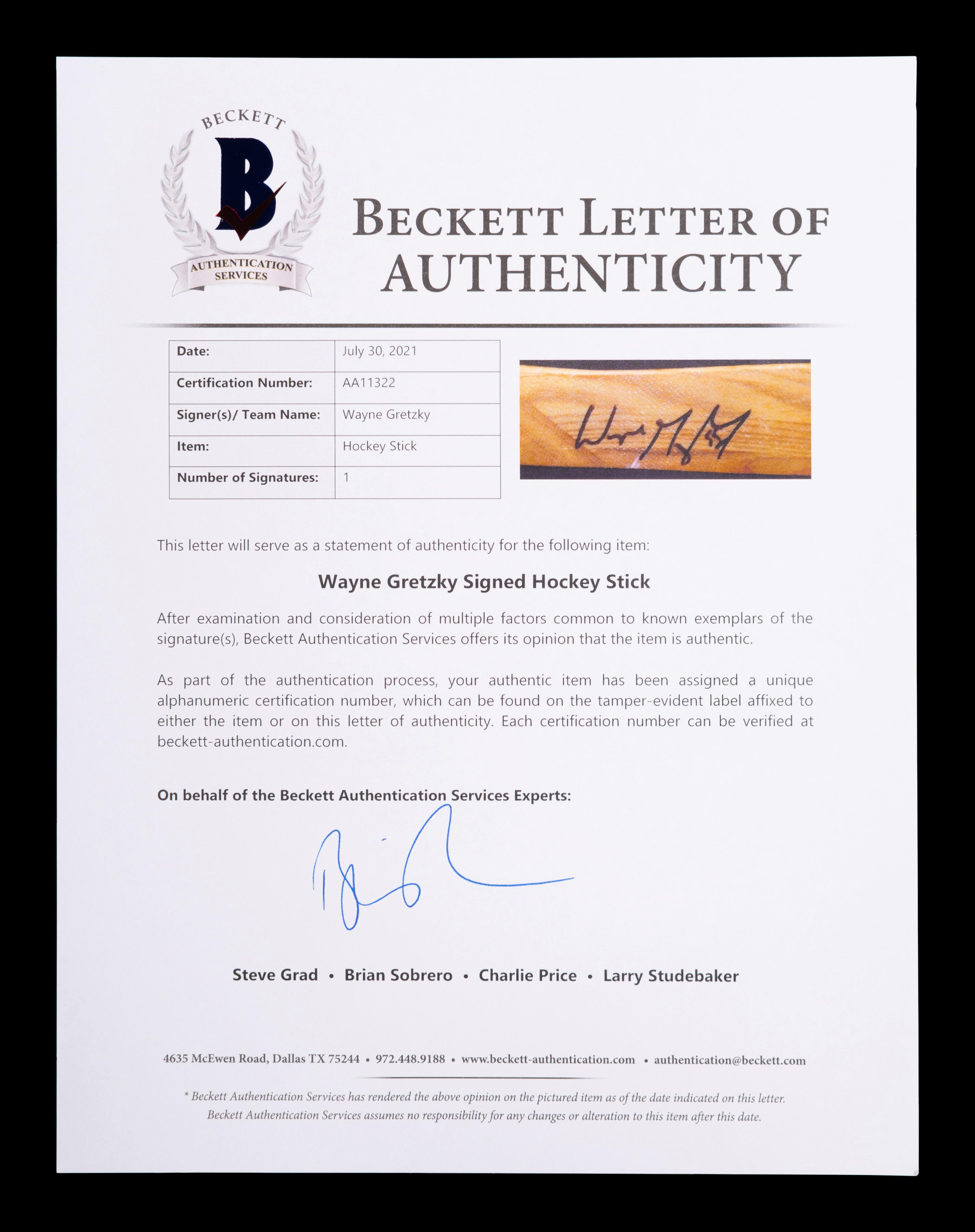 A Wayne Gretzky Signed Autograph Easton Aluminum Hockey Stick (BAS Beckett Authentication Services Certified),