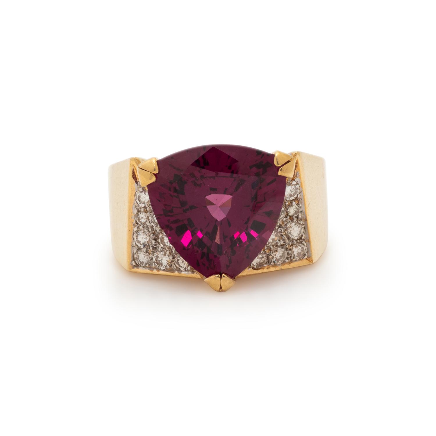 GARNET AND DIAMOND RING