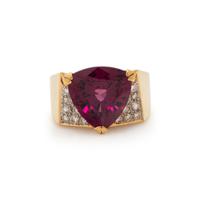 GARNET AND DIAMOND RING