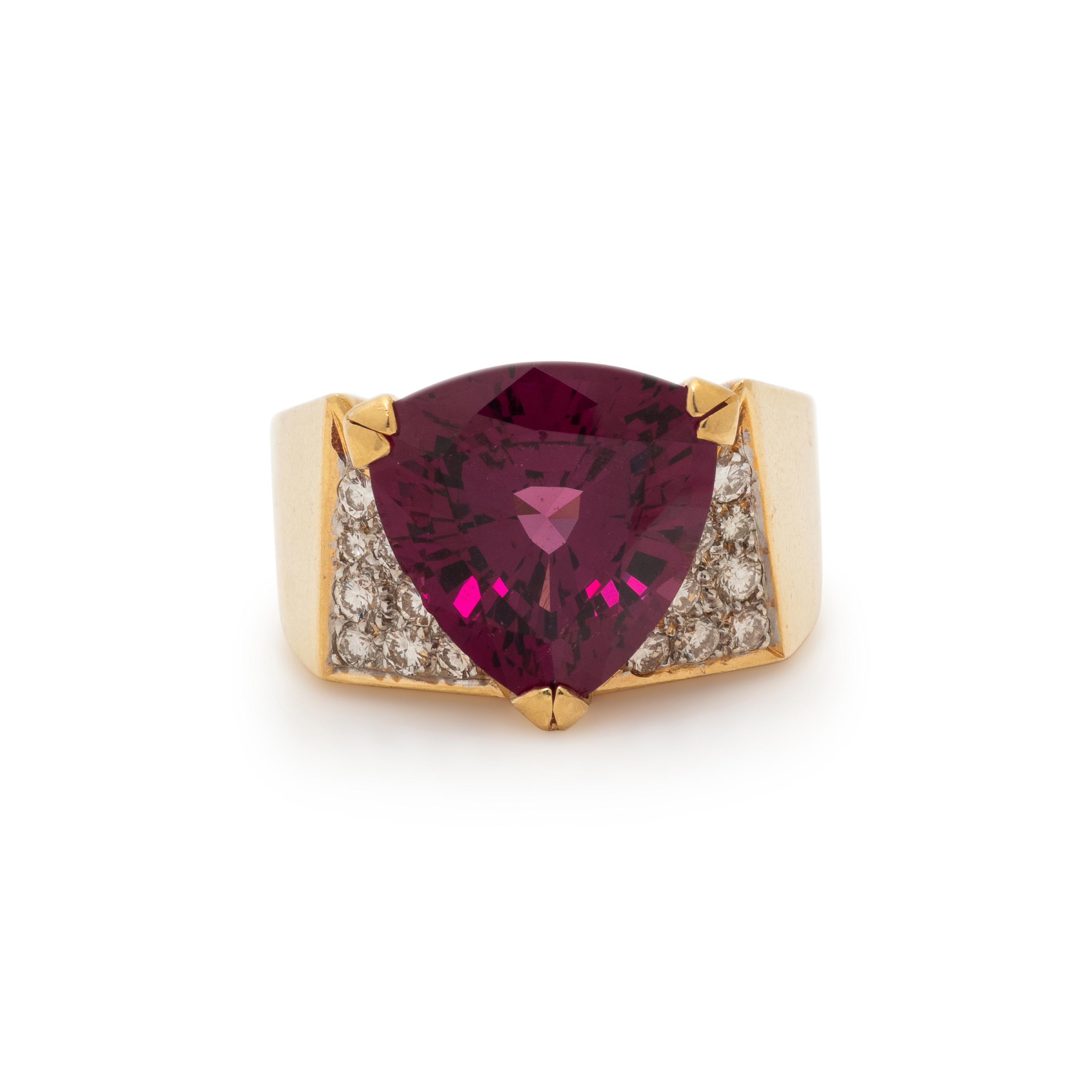 GARNET AND DIAMOND RING