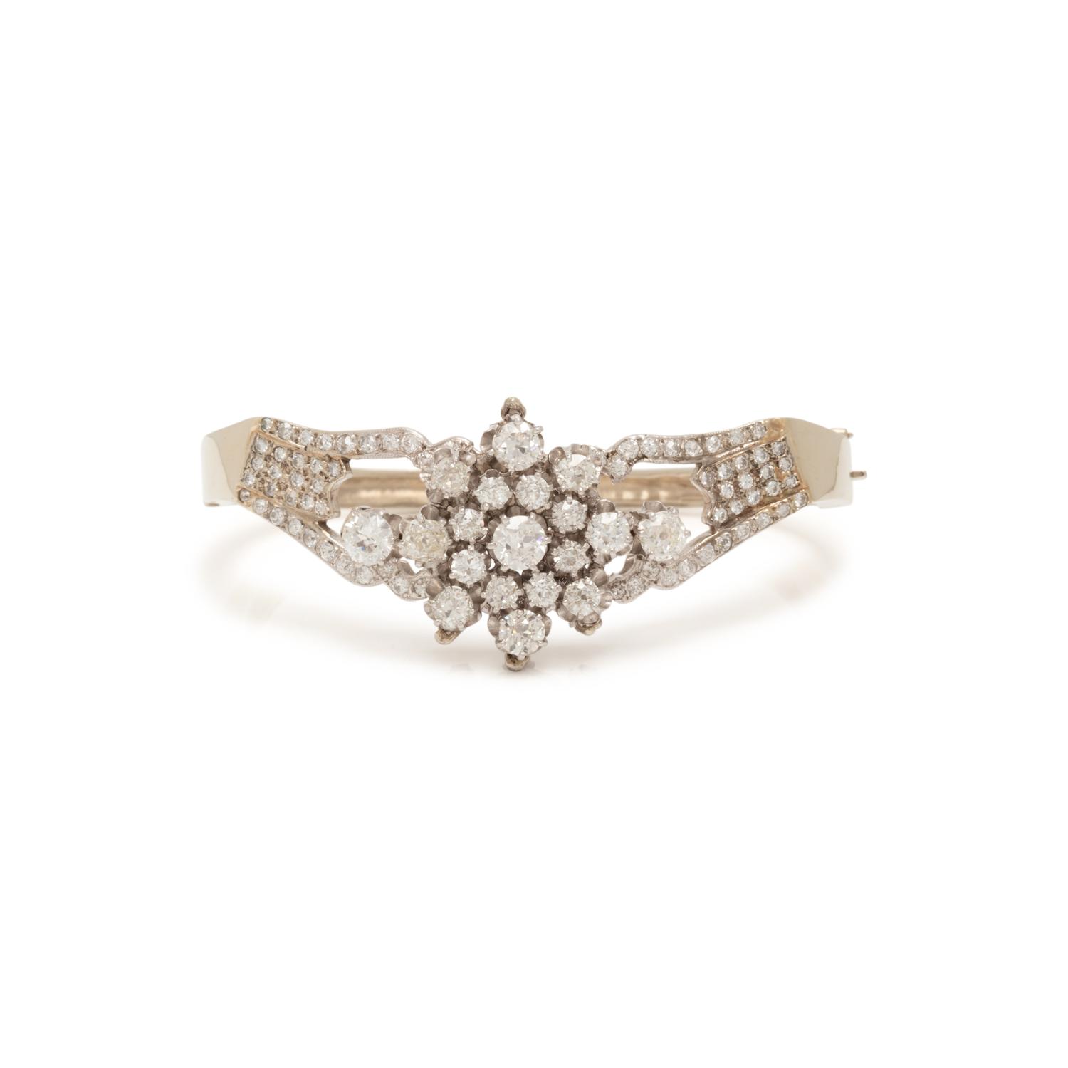 CONVERTIBLE WHITE GOLD AND DIAMOND BANGLE BRACELET