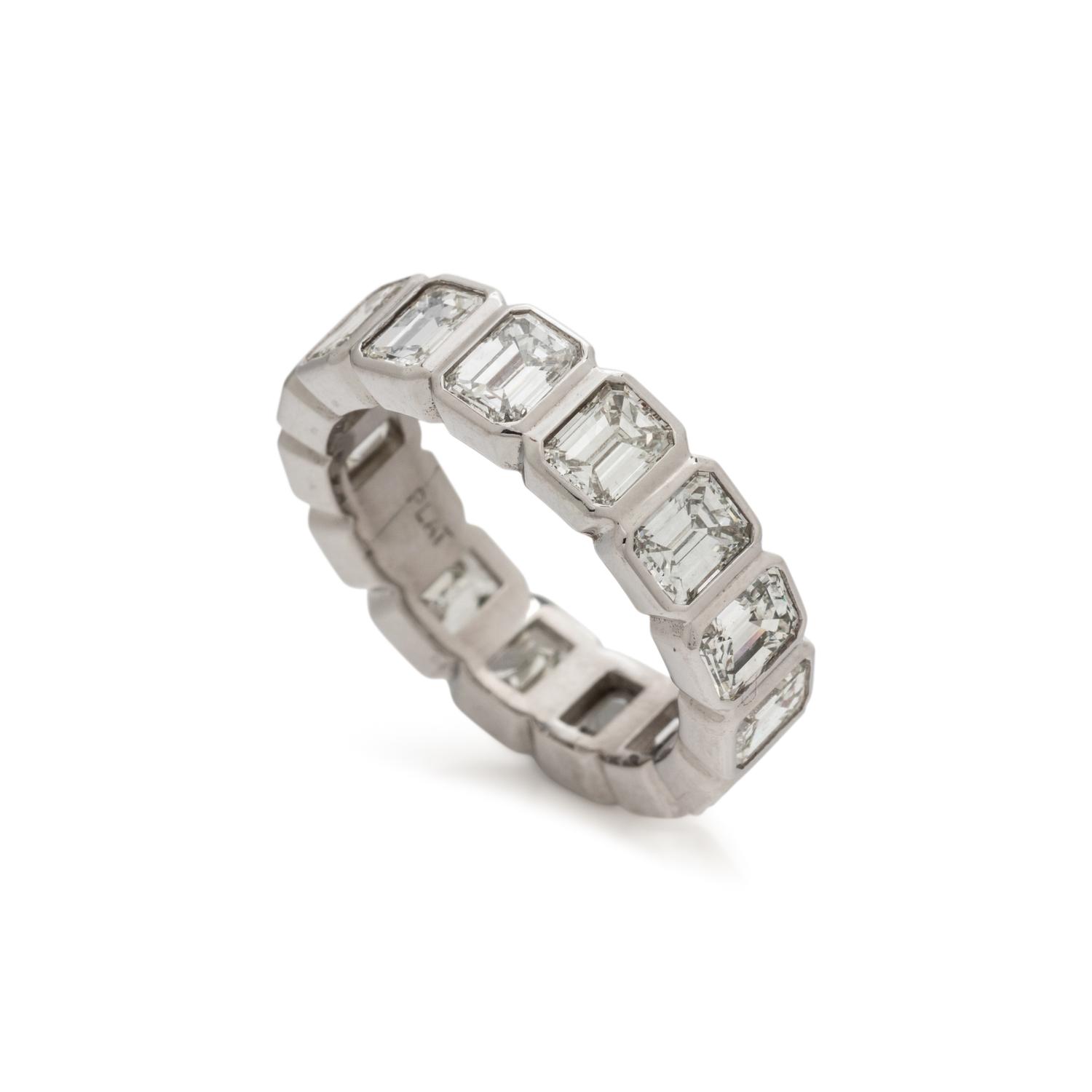 DIAMOND ETERNITY BAND
