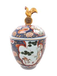 A Japanese Imari Porcelain Covered Jar