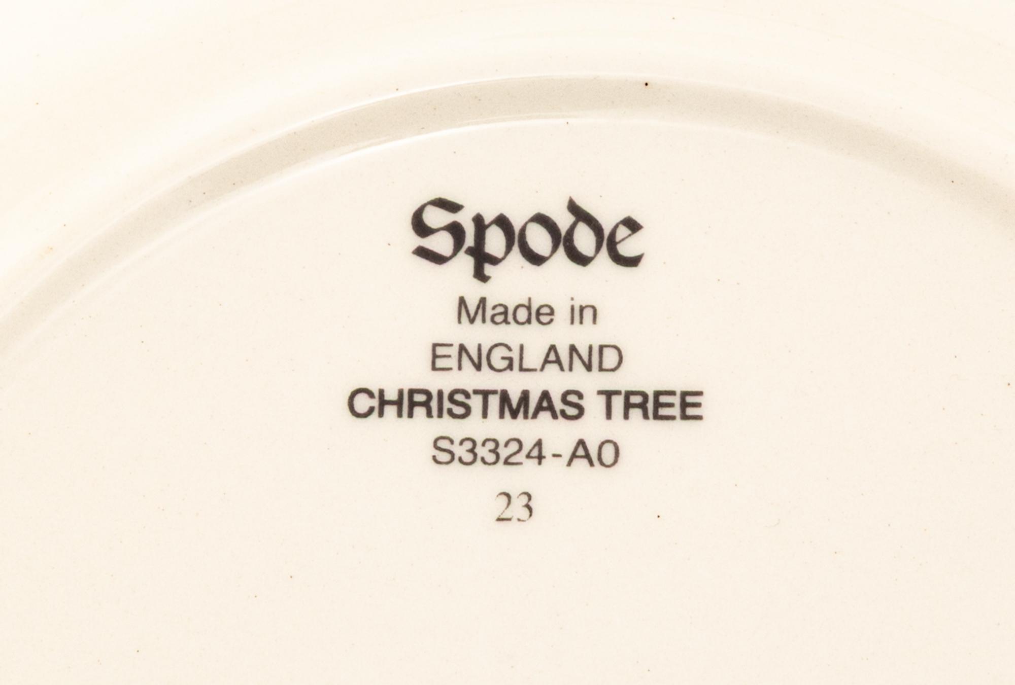 An Extensive Spode Porcelain Dinner Service for Ninety in the Christmas Tree Pattern