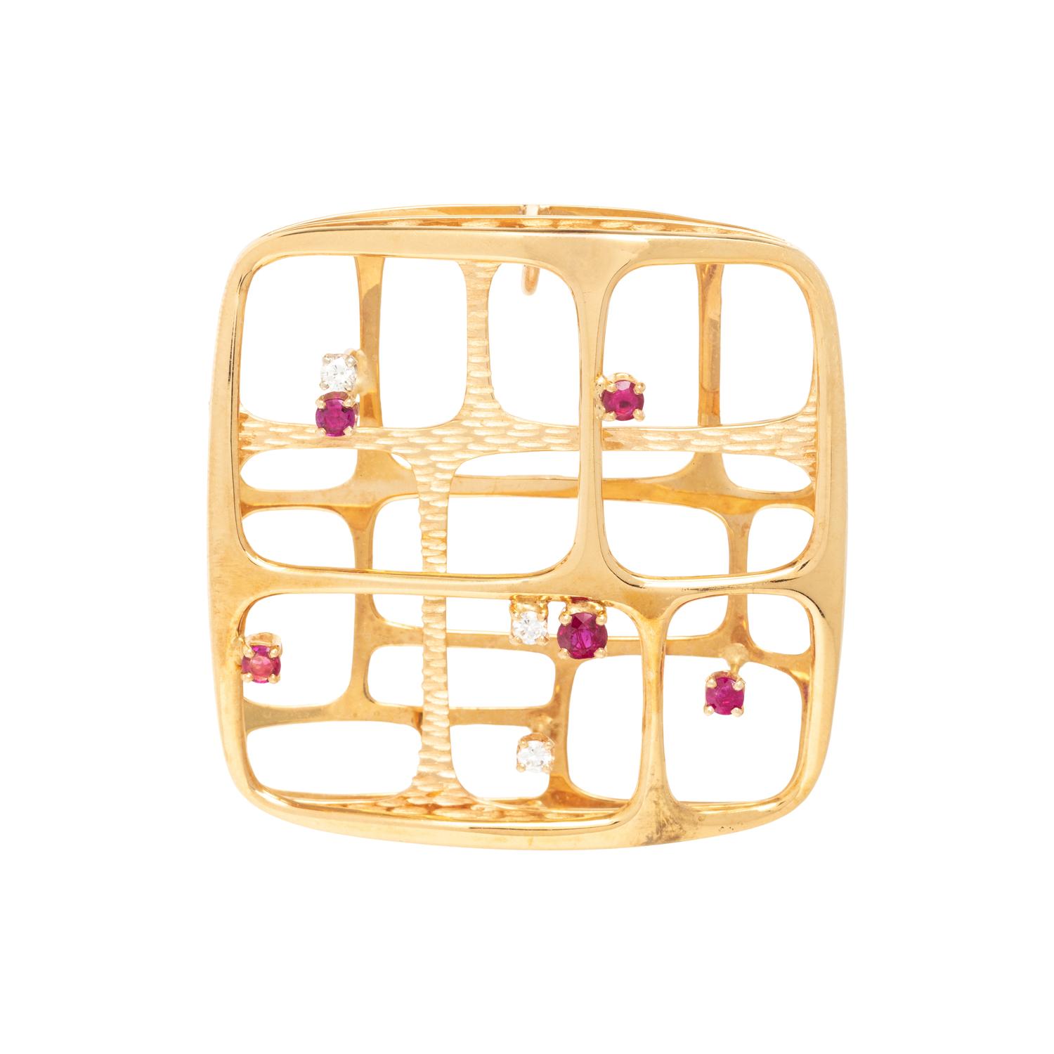 MODERNIST, YELLOW GOLD, RUBY AND DIAMOND PENDANT/BROOCH