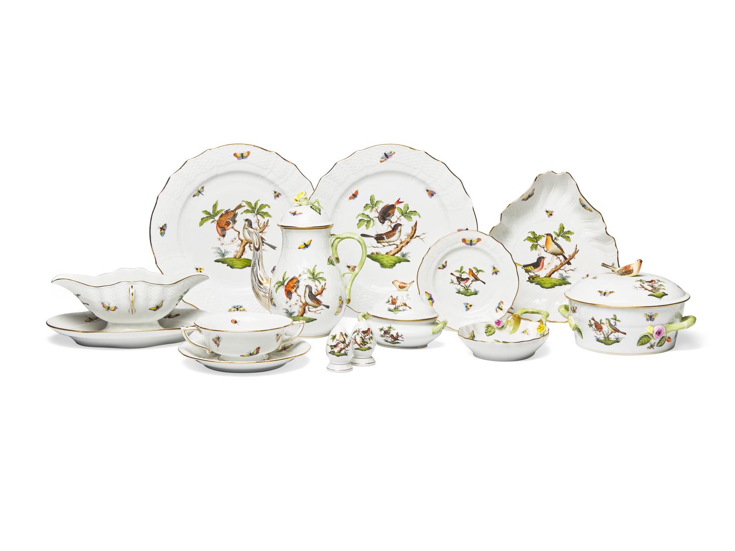 A Herend Rothschild Bird Porcelain Dinner Service