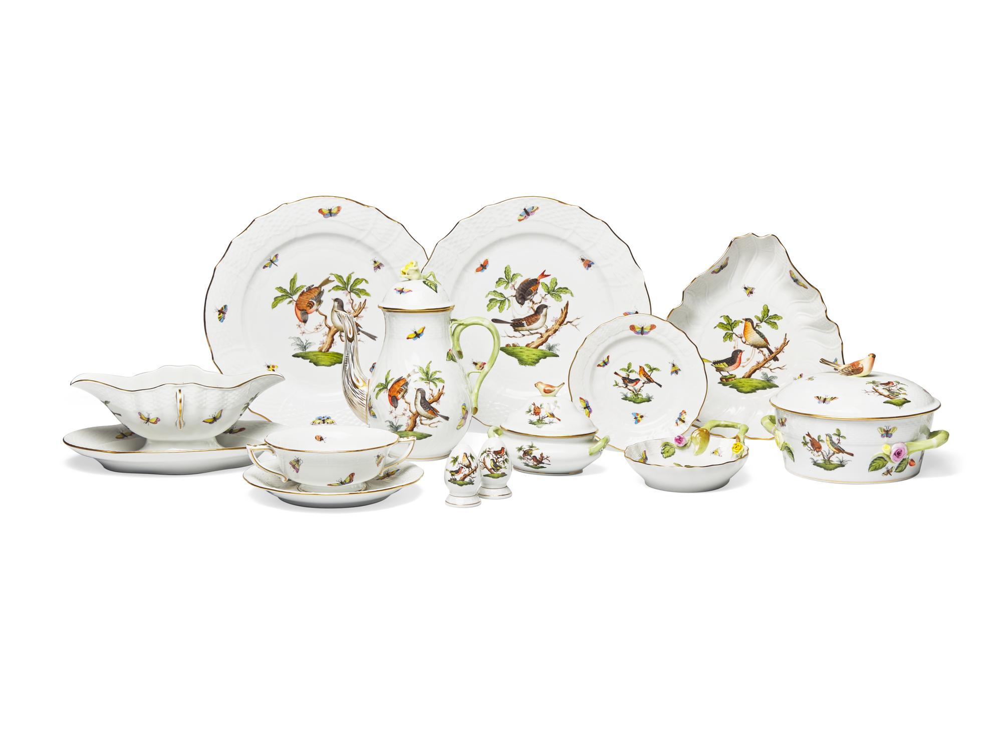 A Herend Rothschild Bird Porcelain Dinner Service