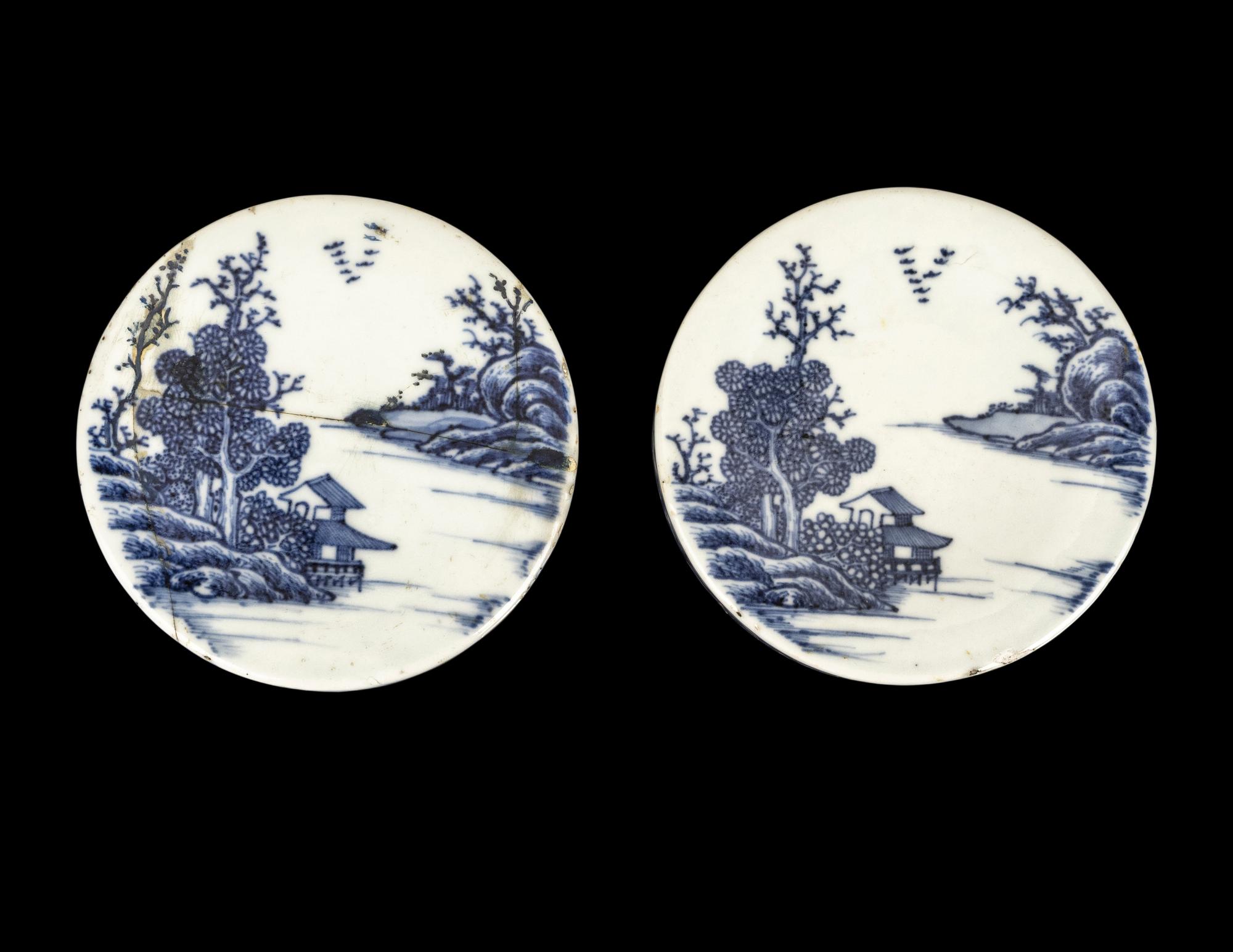 A Pair of Chinese Export Blue and White Covered Jars