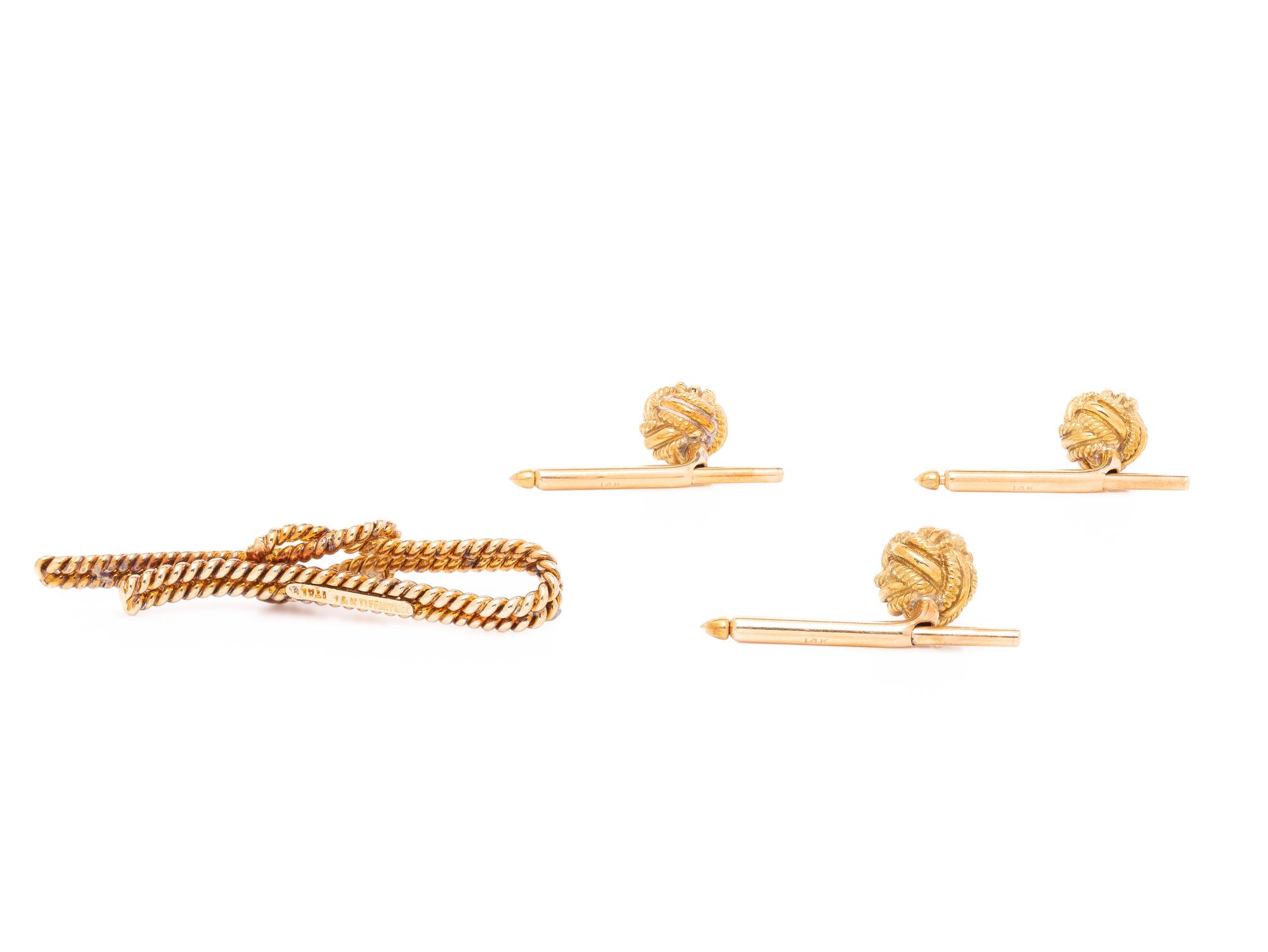 COLLECTION OF YELLOW GOLD ACCESSORIES