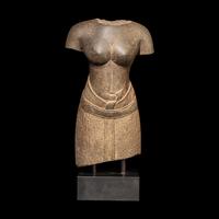 A Khmer Grey Sandstone Torso of Uma, Baphuon Period, 11th Century 十一世紀 吳哥窟 巴普昂寺灰砂岩女神像