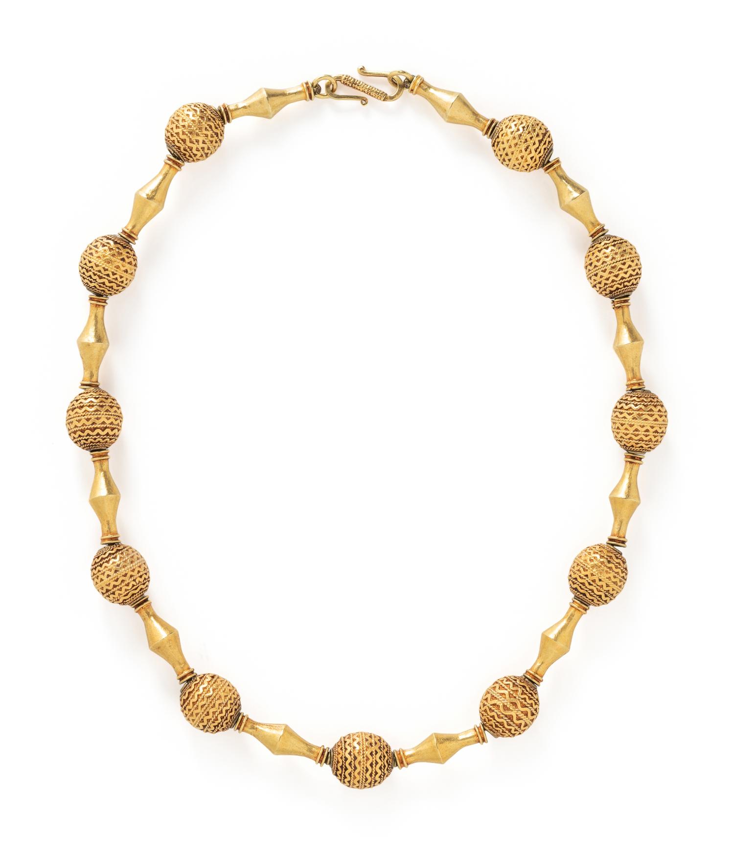 YELLOW GOLD NECKLACE