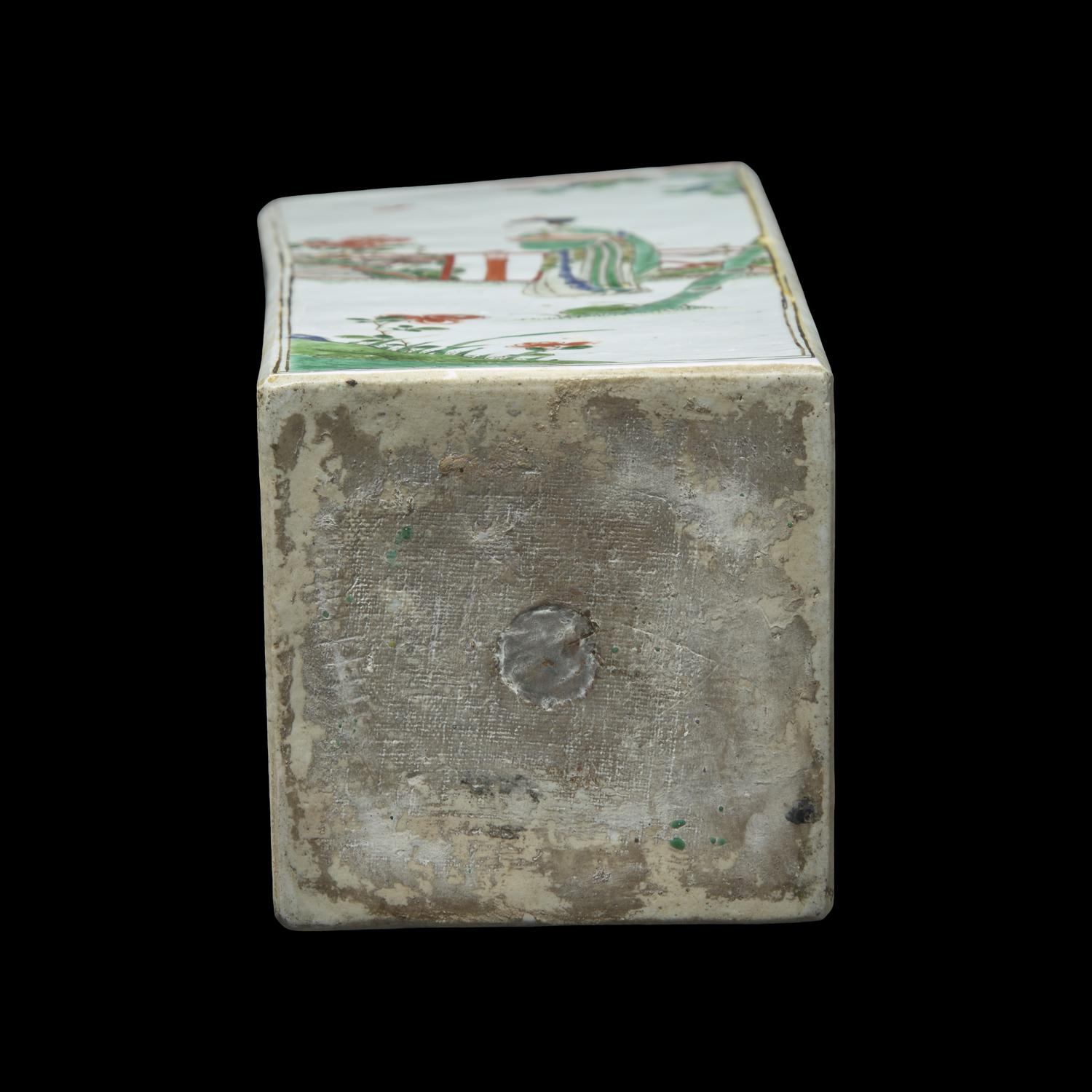 A Chinese Famille Verte Porcelain Square Baluster Vase, Kangxi Period 清康熙 五彩人物花鳥圖四方瓶
