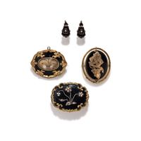 VICTORIAN, COLLECTION OF BROOCHES AND EARRINGS