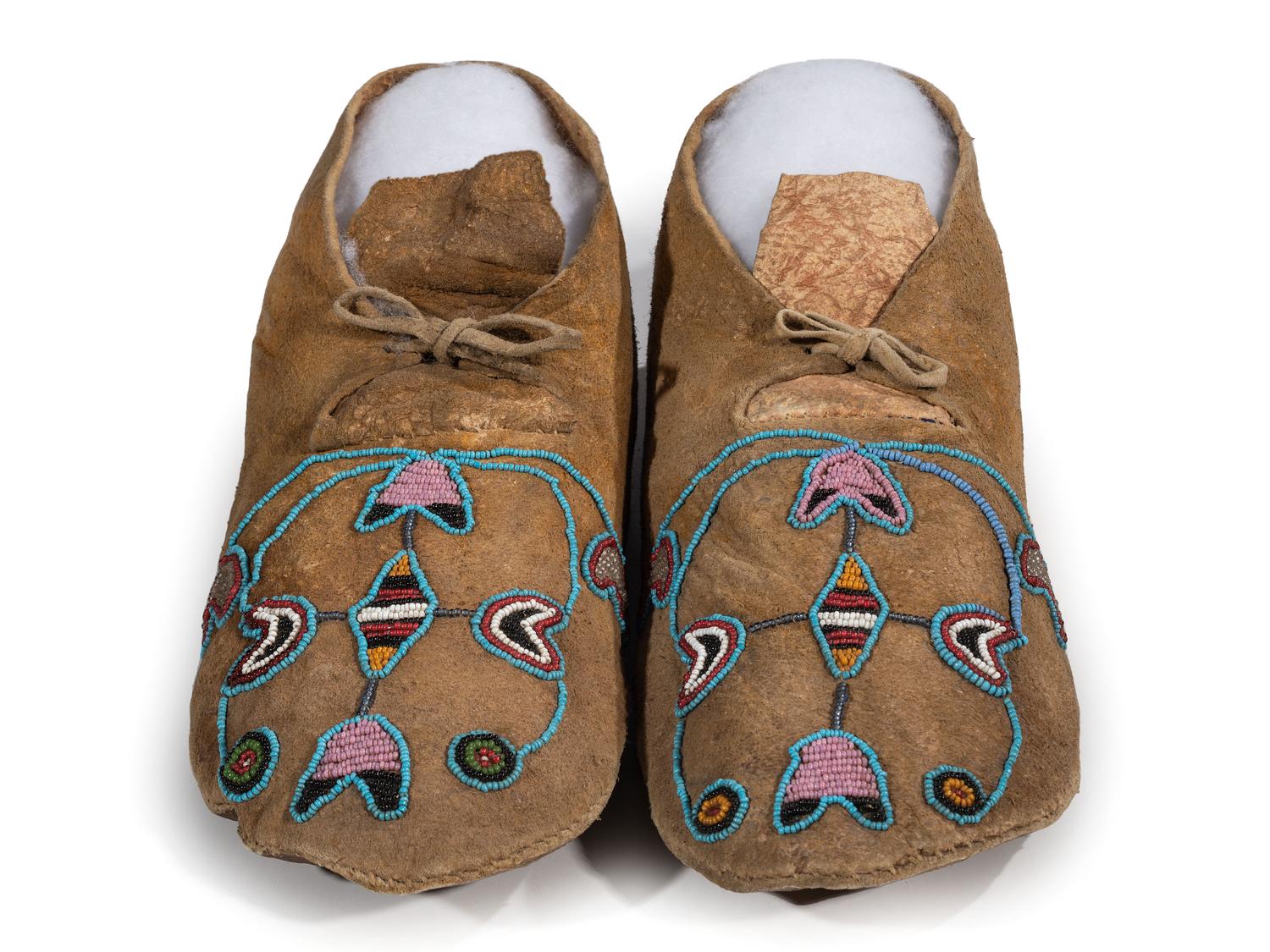 Apsáalooke [Crow] Beaded Hide Moccasins, with Buffalo Hide Parfleche Soles