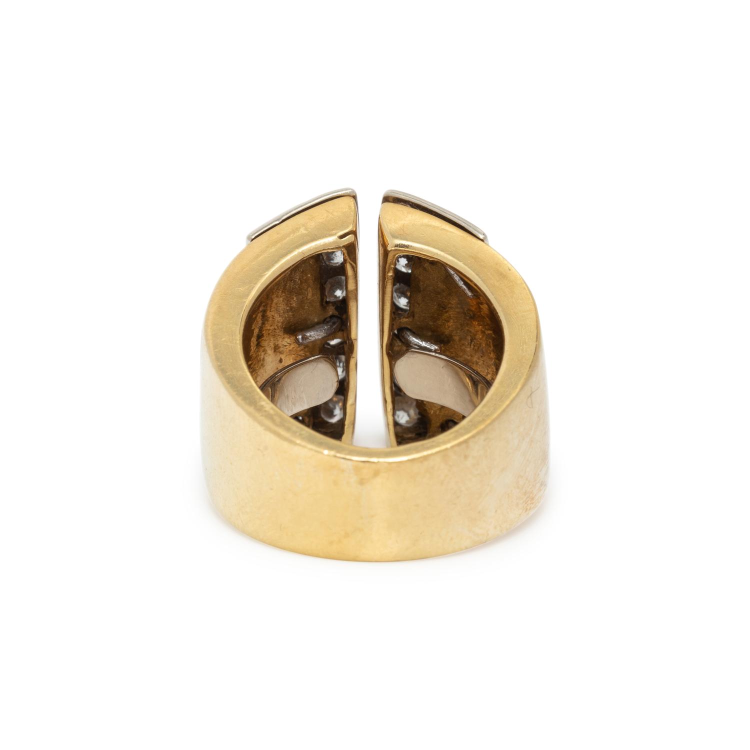 DIAMOND AND ENAMEL RING
