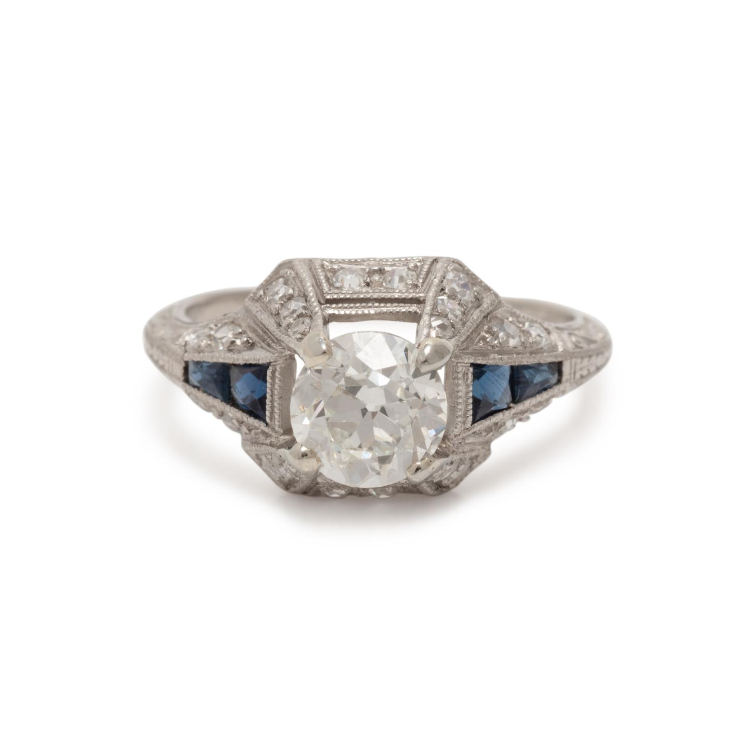 DIAMOND AND SAPPHIRE RING