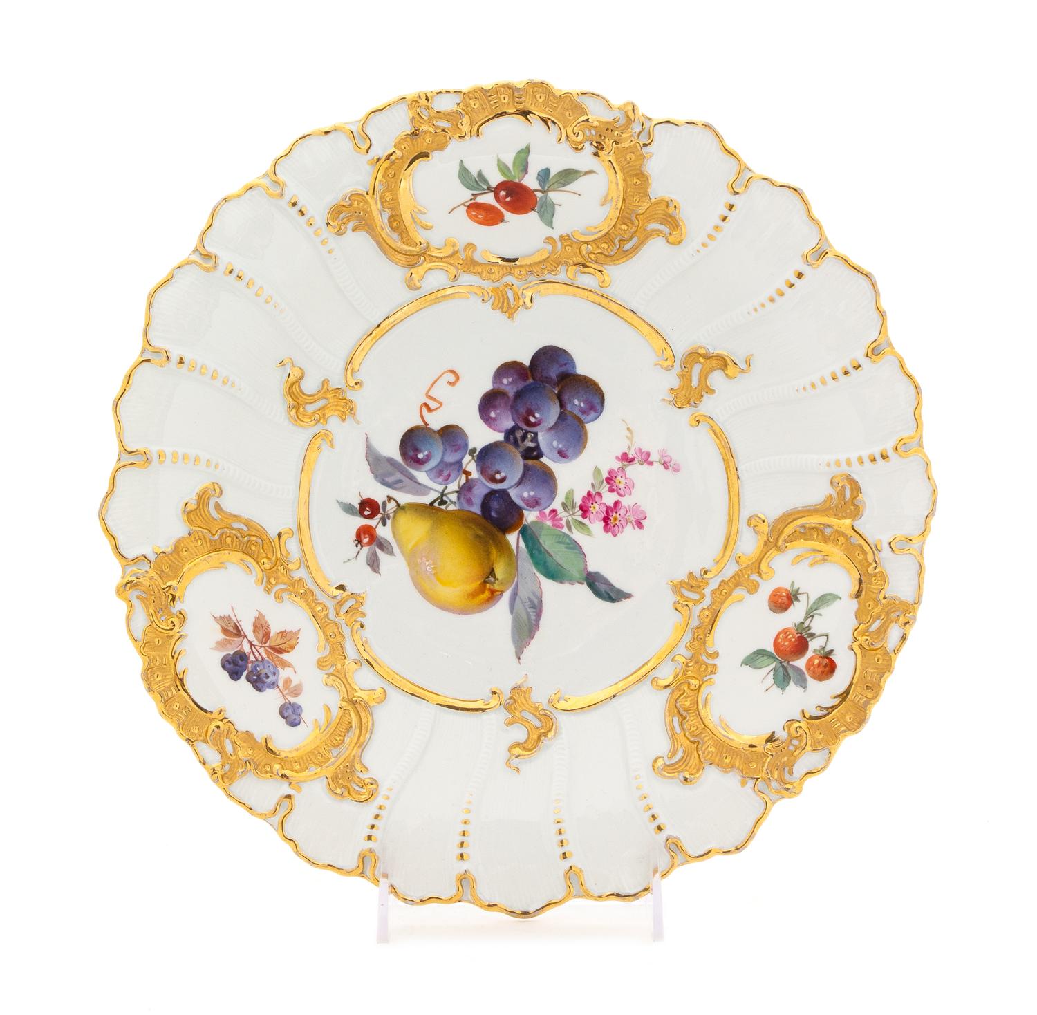 A Meissen Porcelain Plate Diameter 11 1/2 inches. — LATE 19TH CENTURY