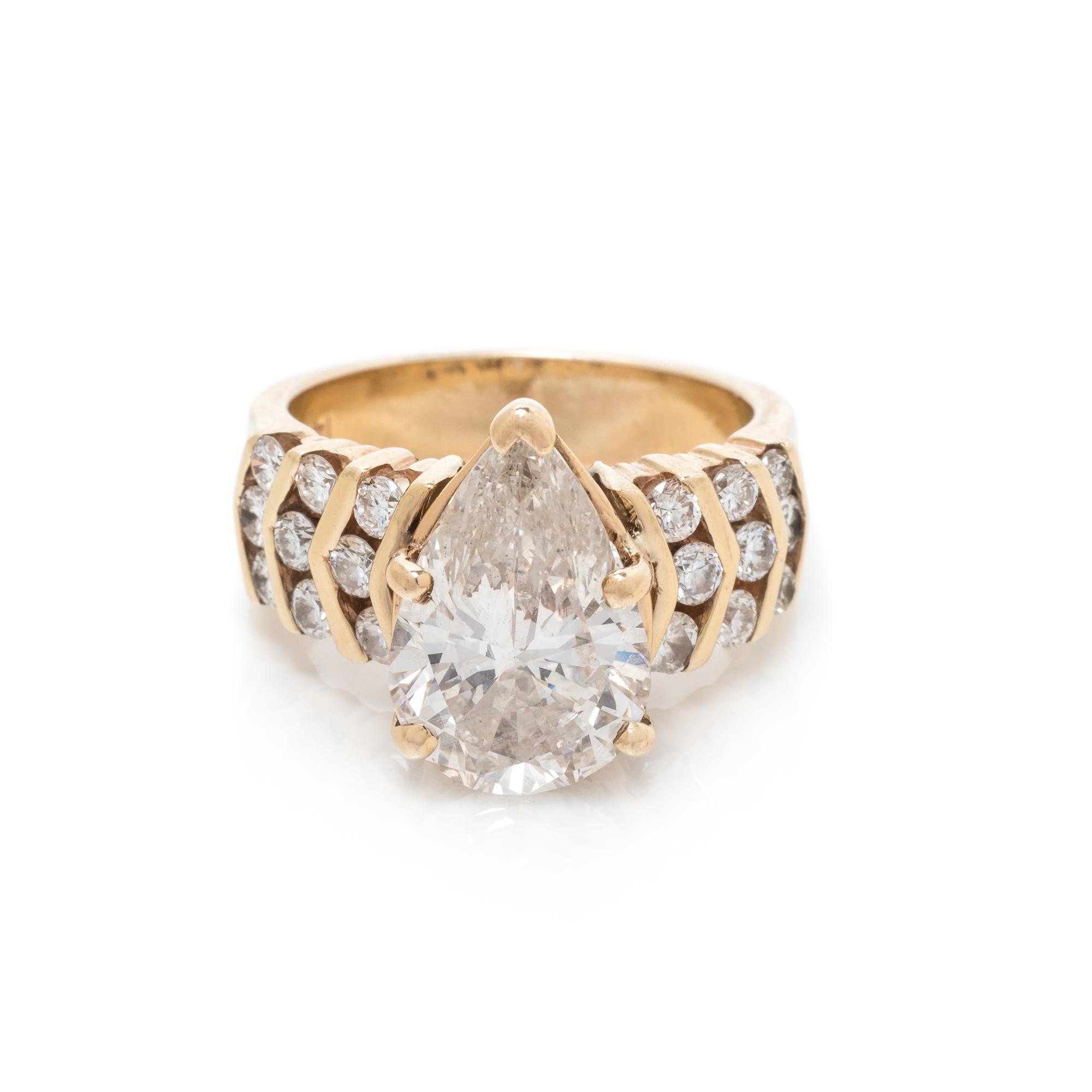 DIAMOND RING
