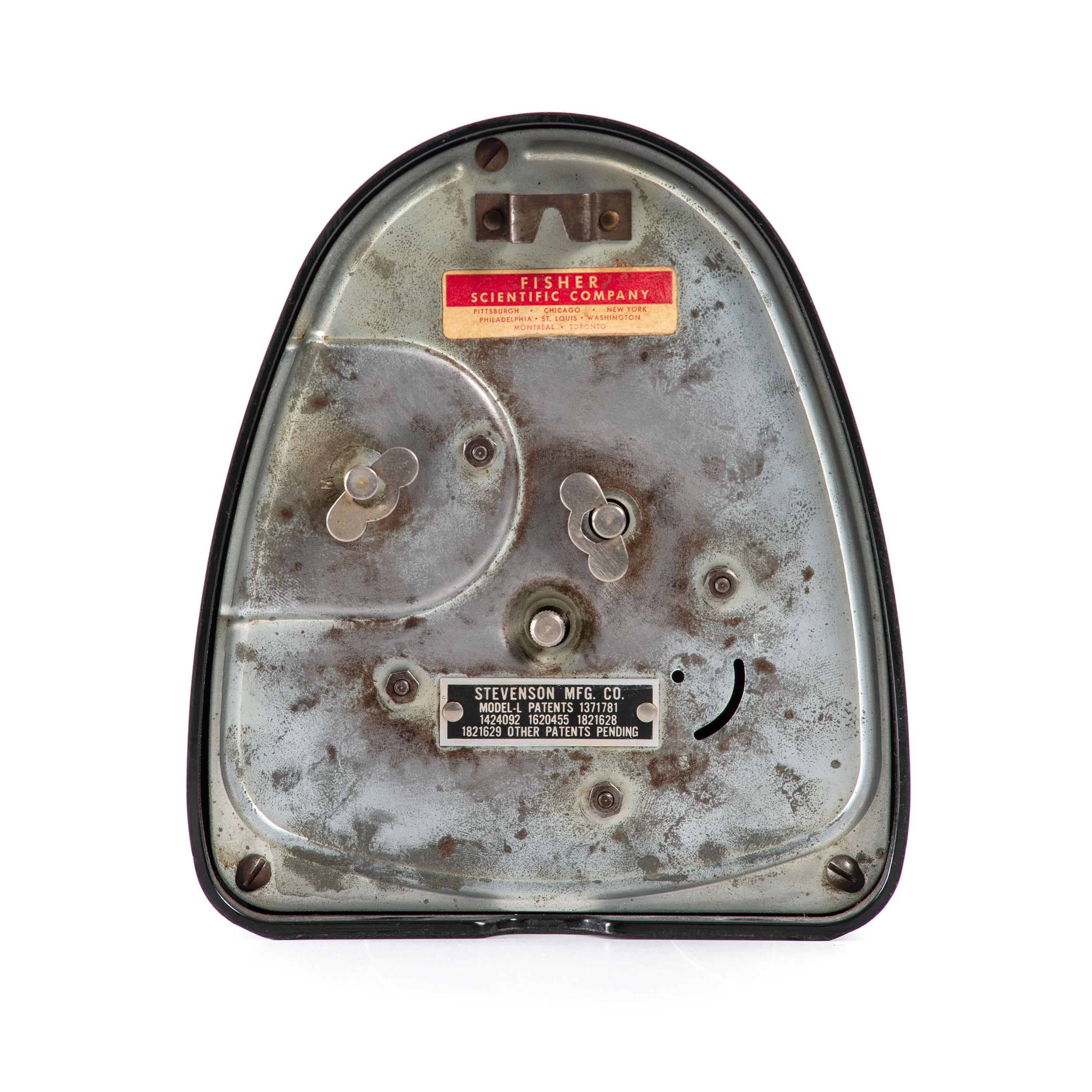 An Isamu Noguchi “Hawkeye Measured Time” Clock and Kitchen Timer