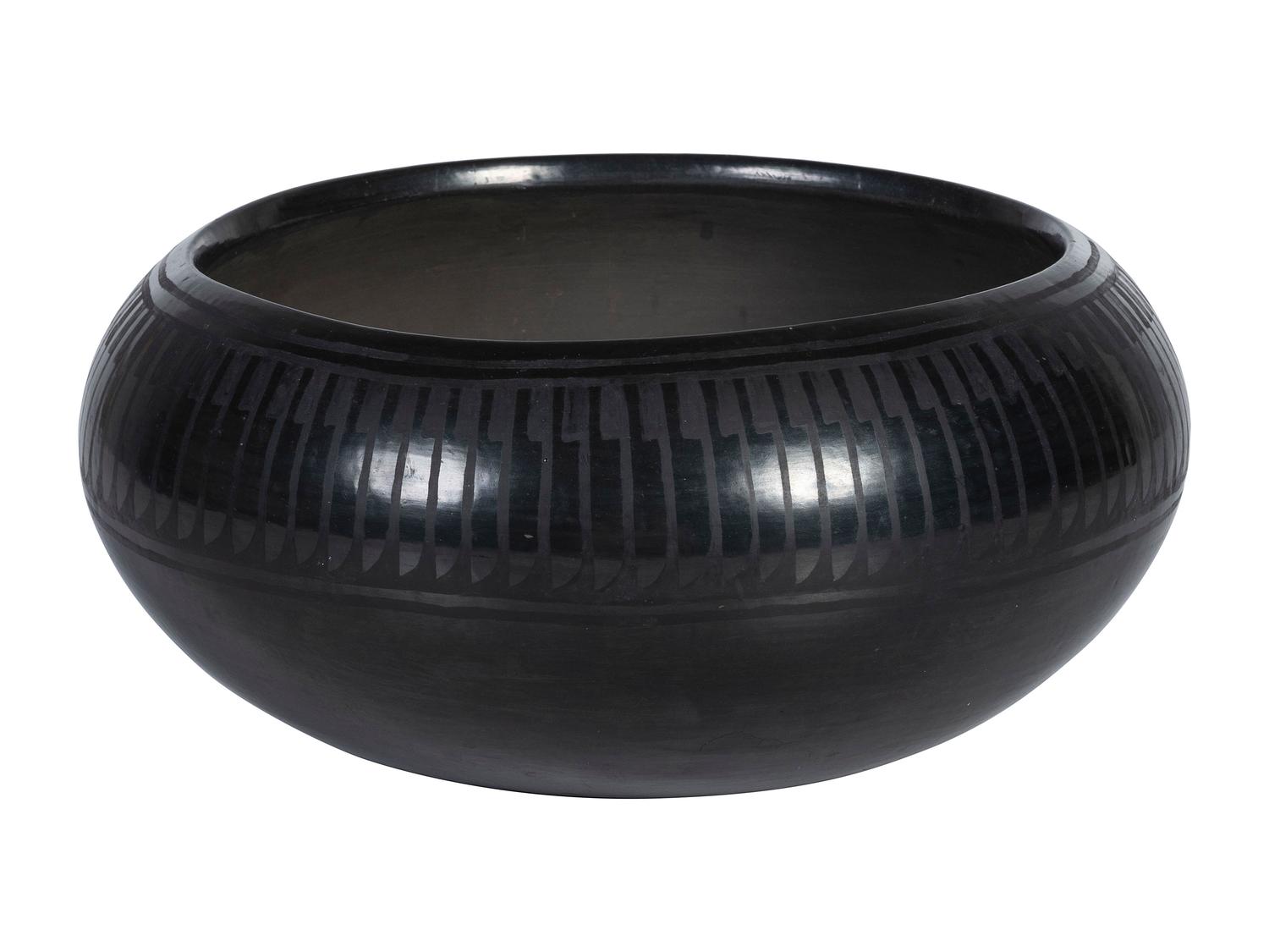 Blackware Pottery Bowl, with Repeating Feather Design