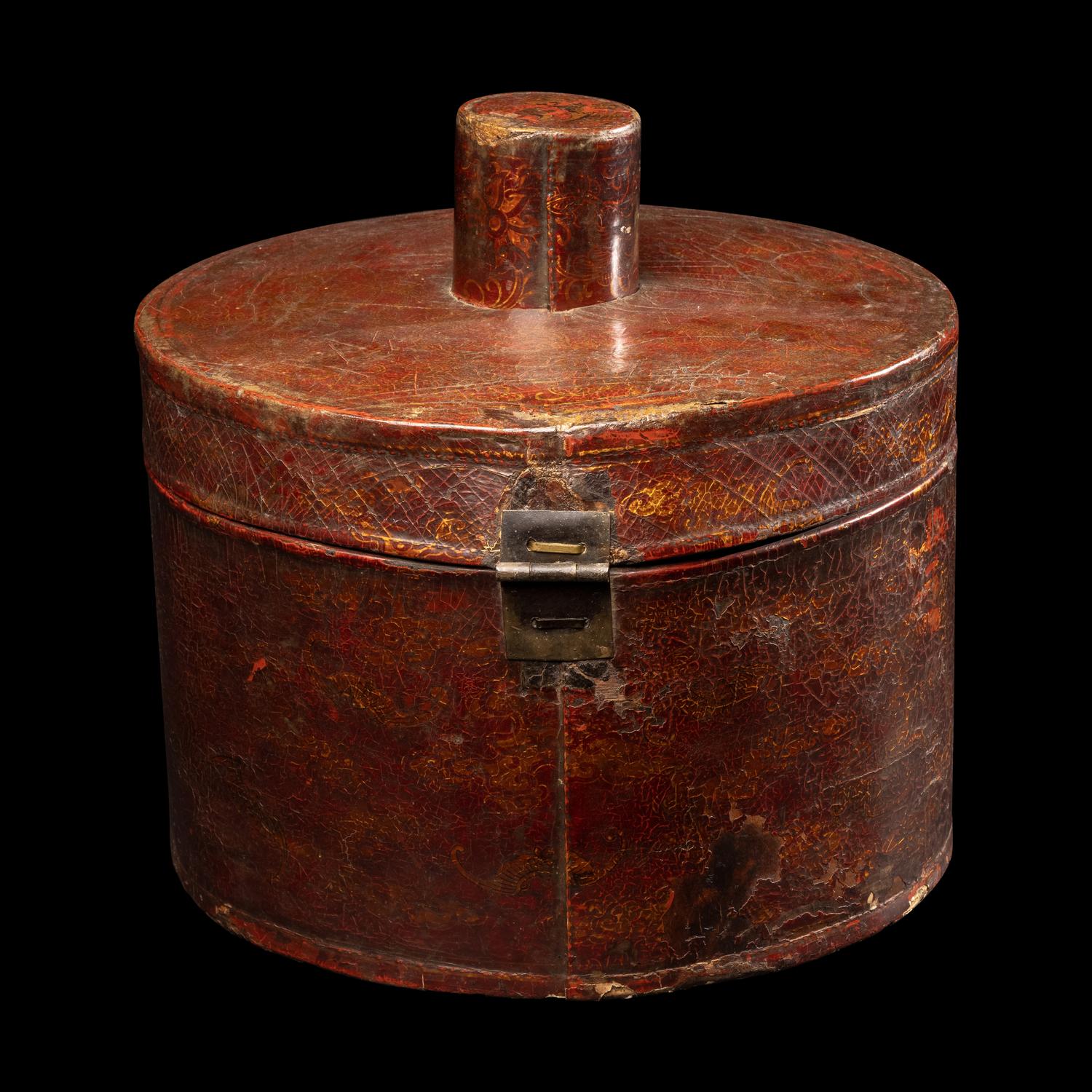 A Korean Lacquer Hat Box
