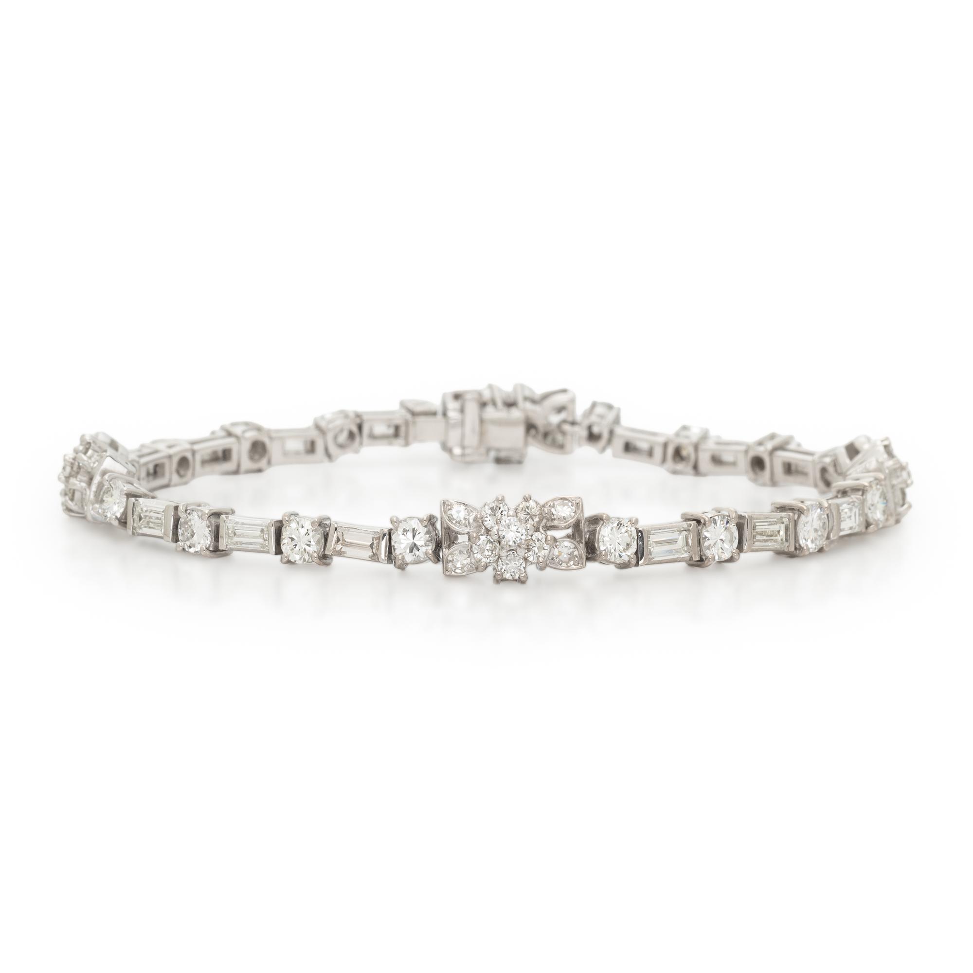 DIAMOND AND WHITE GOLD BRACELET