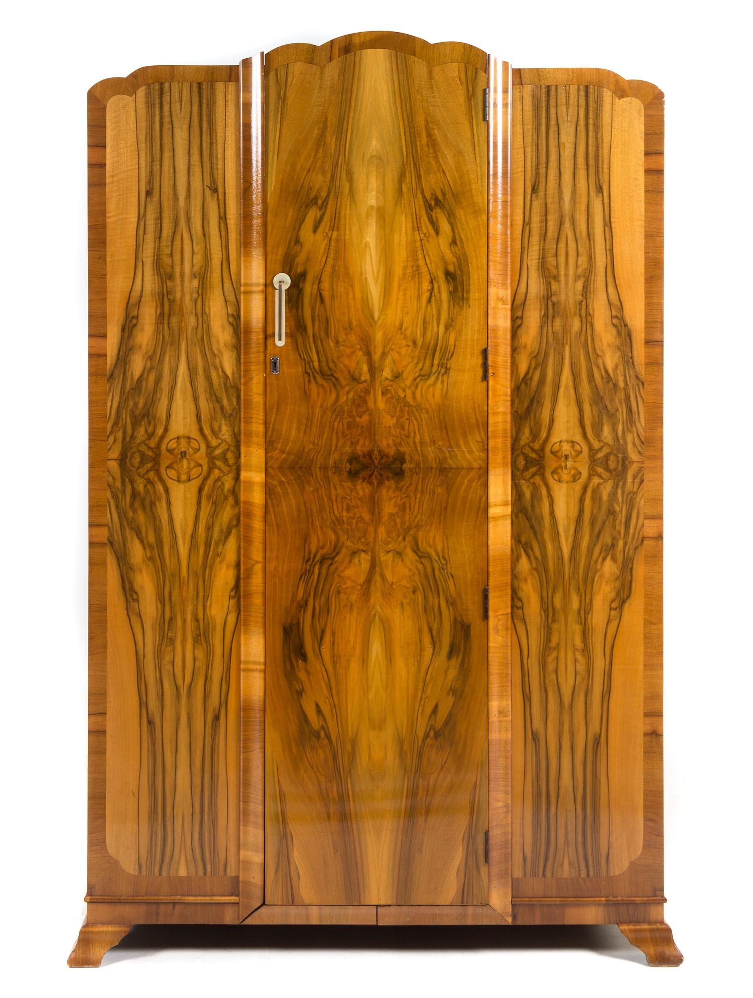 Art Deco, c.1930, a bedroom suite, comprising an armoire, cabinet and vanity/desk