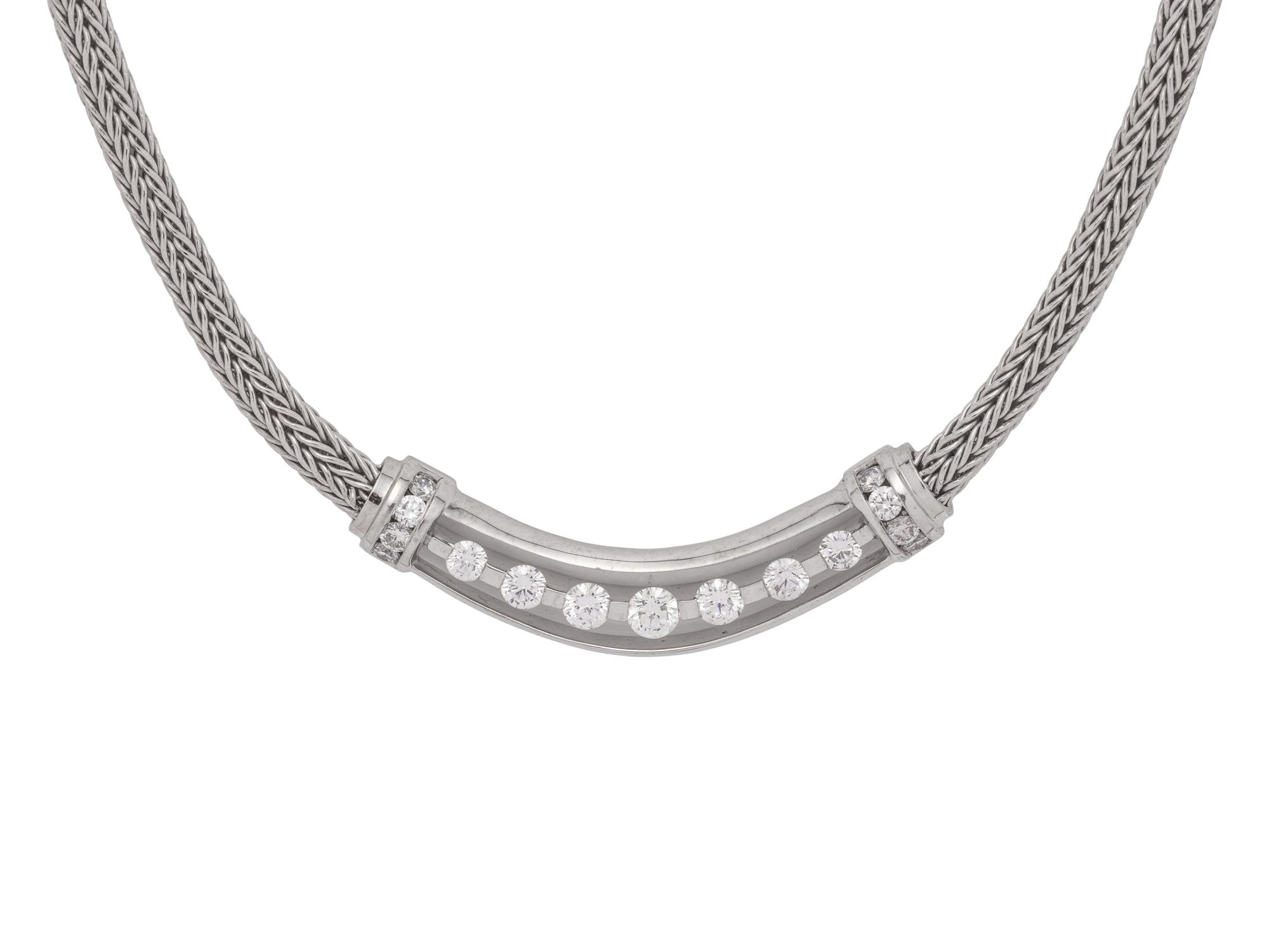 WHITE GOLD AND DIAMOND NECKLACE