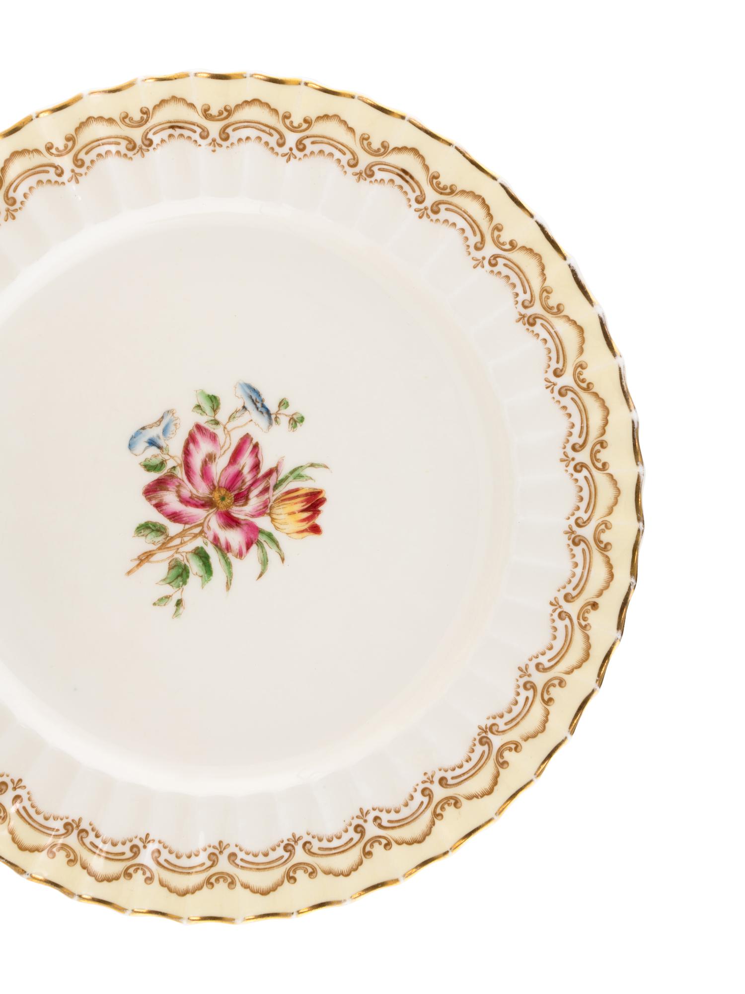 A Royal Worcester Cromwell Porcelain Dinner Service