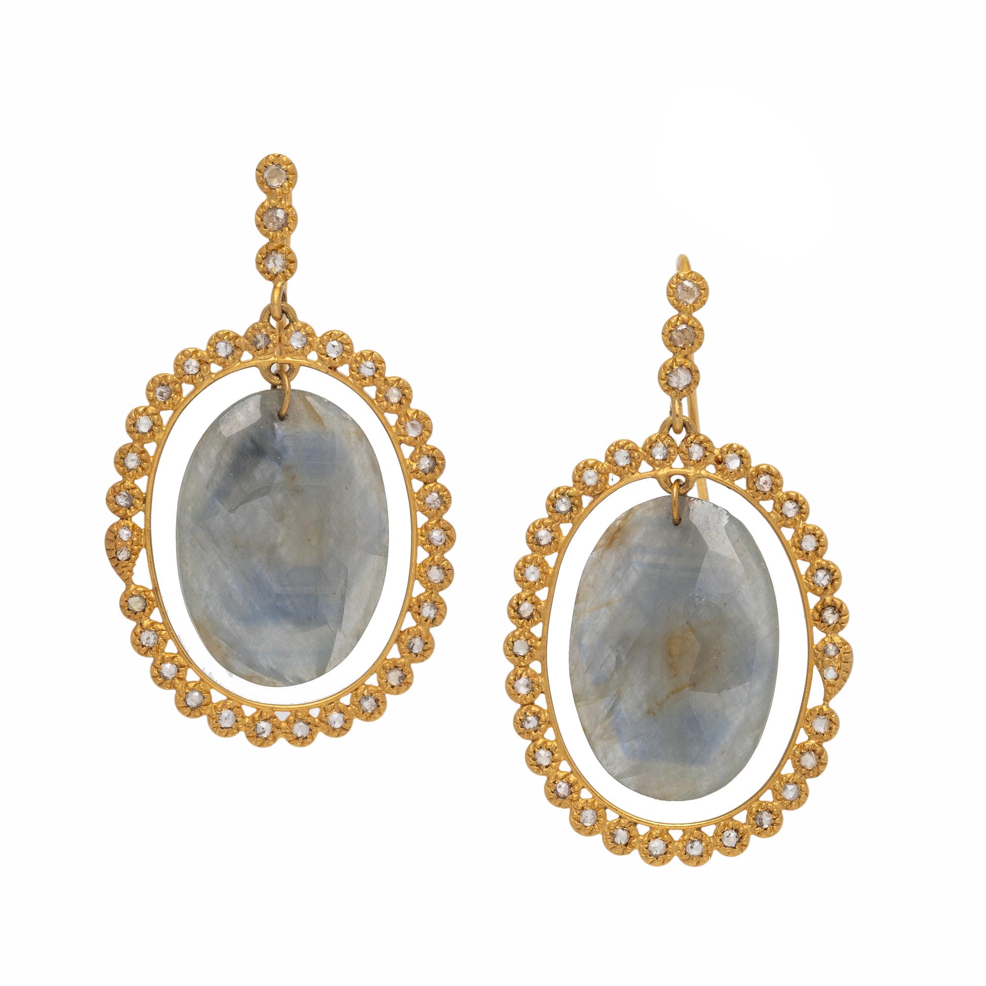 Coomi, Sapphire, Diamond, and Yellow Gold Earrings