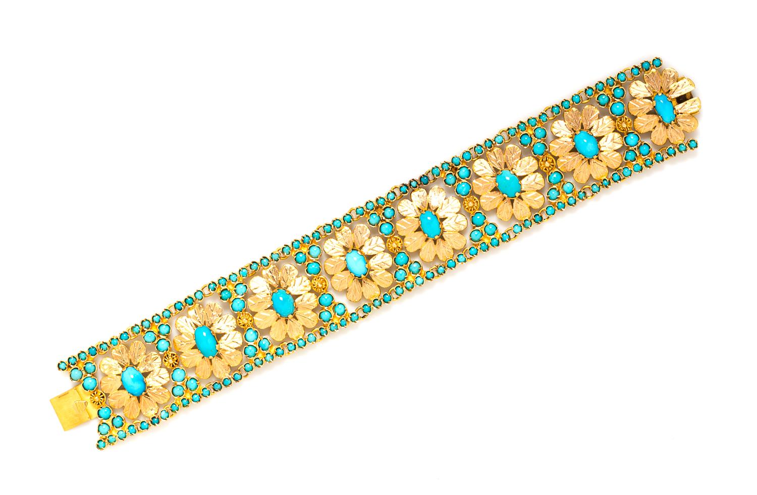 An 18 Karat Yellow Gold and Turquoise Bracelet, 27.20 dwts.