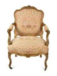 A Louis XV Style Giltwood Sofa and Pair of Fauteuils — EARLY 20TH CENTURY