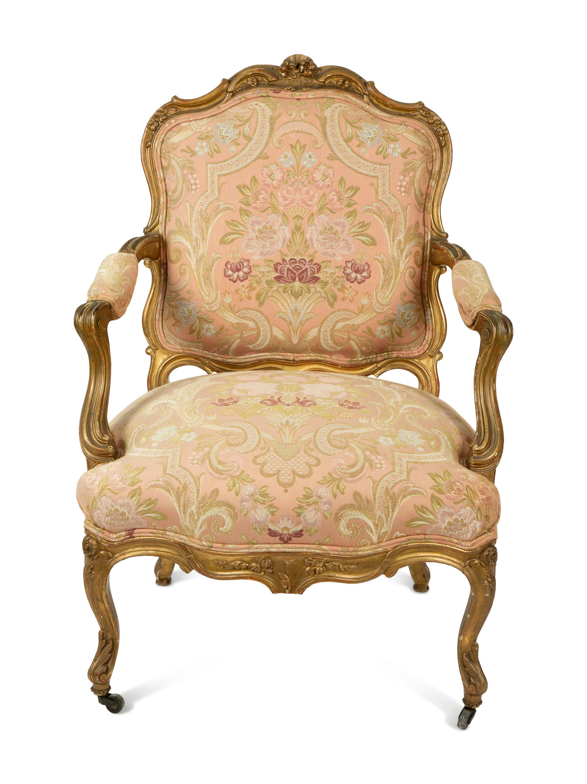 A Louis XV Style Giltwood Sofa and Pair of Fauteuils — EARLY 20TH CENTURY