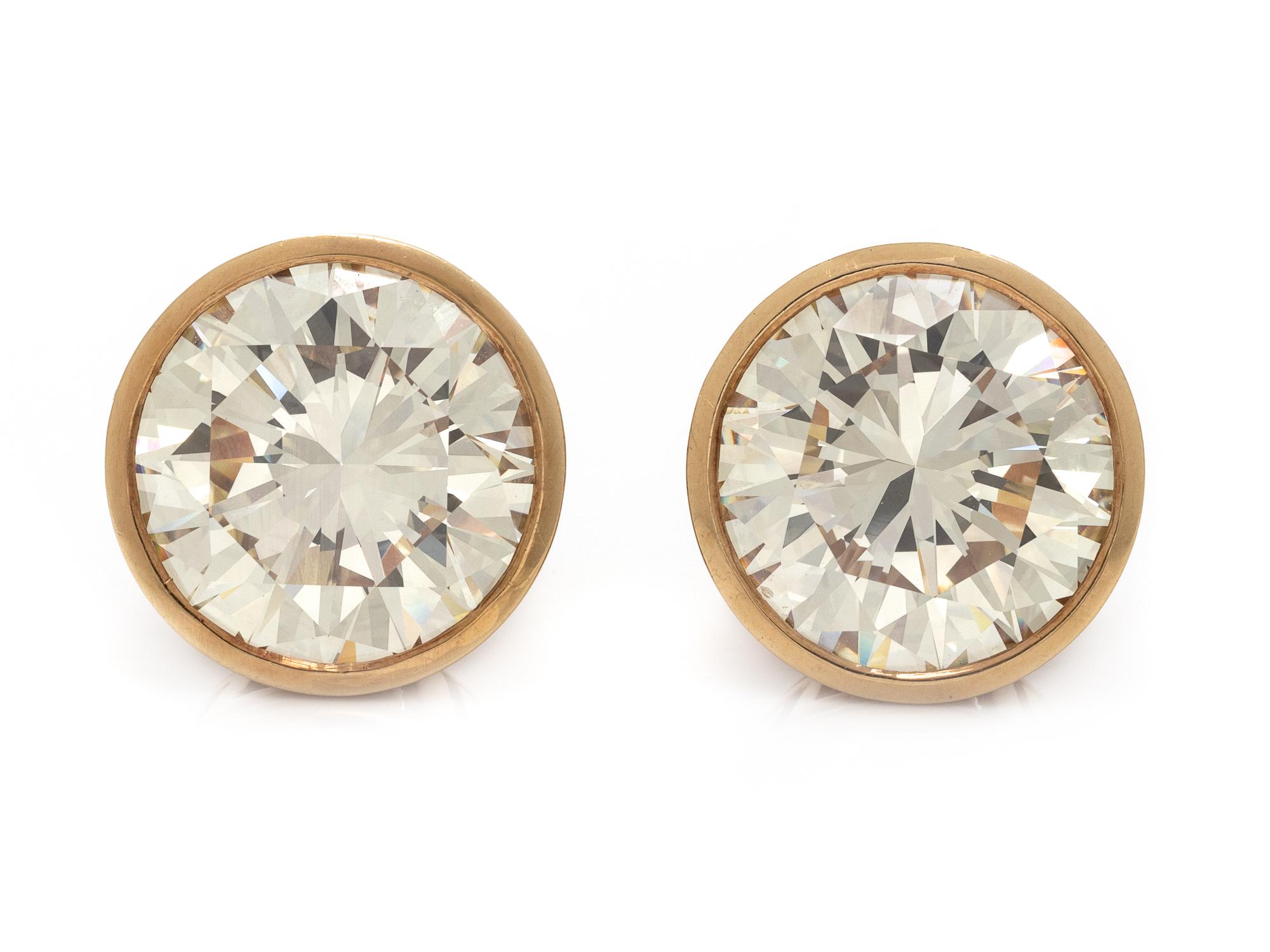 DIAMOND STUD EARCLIPS